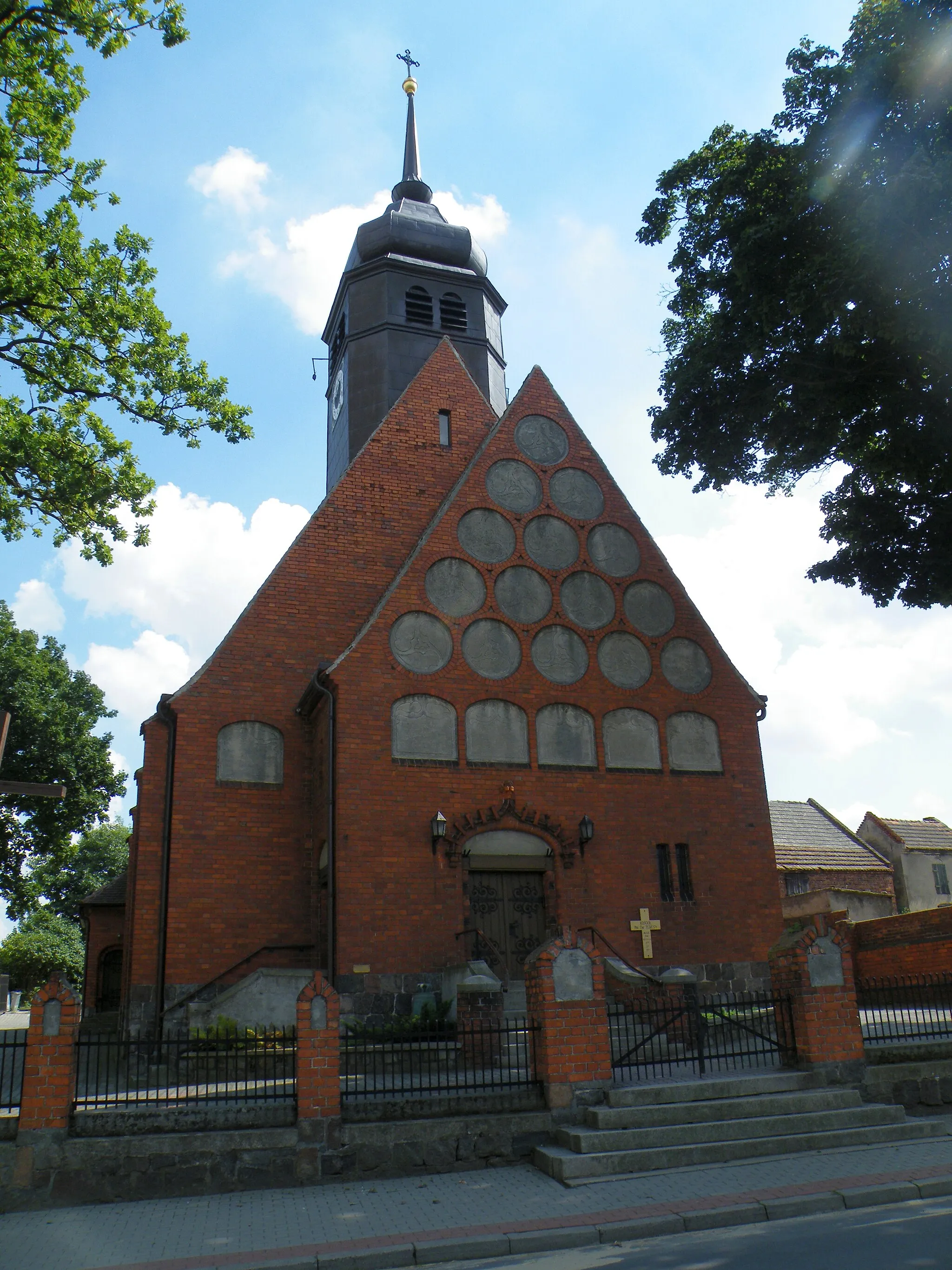 Photo showing: St. Therese of the Child Jesus church in Stare Bojanowo
