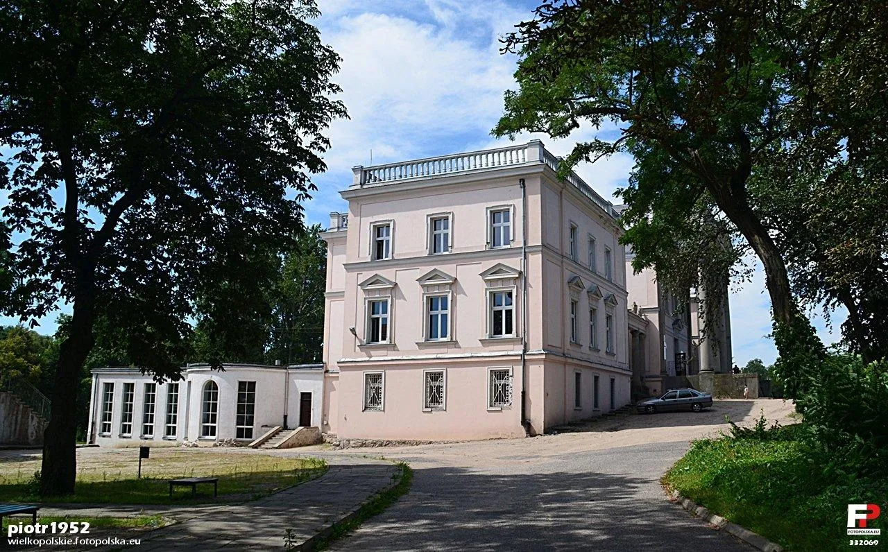 Photo showing: Pałac Kościelskich Gimnazjum im. Juliusza Słowackiego