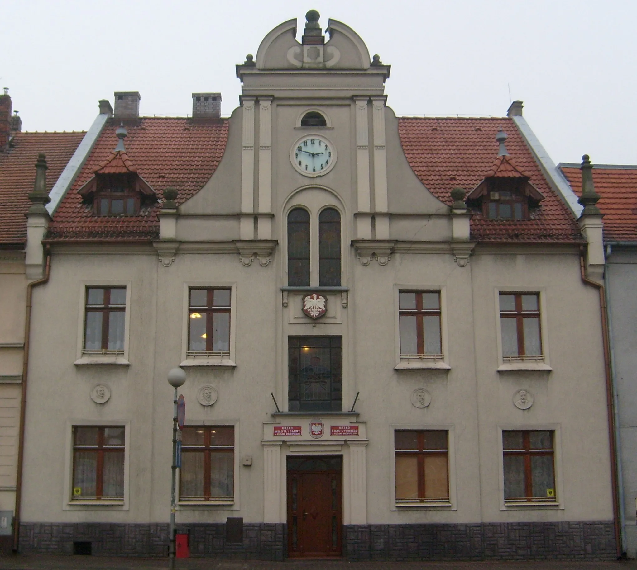 Photo showing: Town Hall in Kozmin Wielkopolski