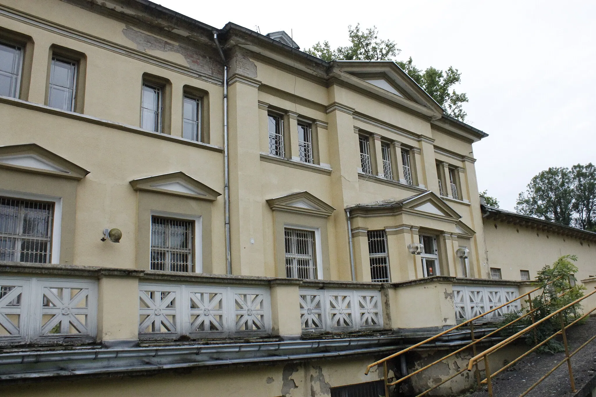 Photo showing: Pożarowo - zespół pałacowy z lat 1870-80: pałac i park (zabytek nr 1449)