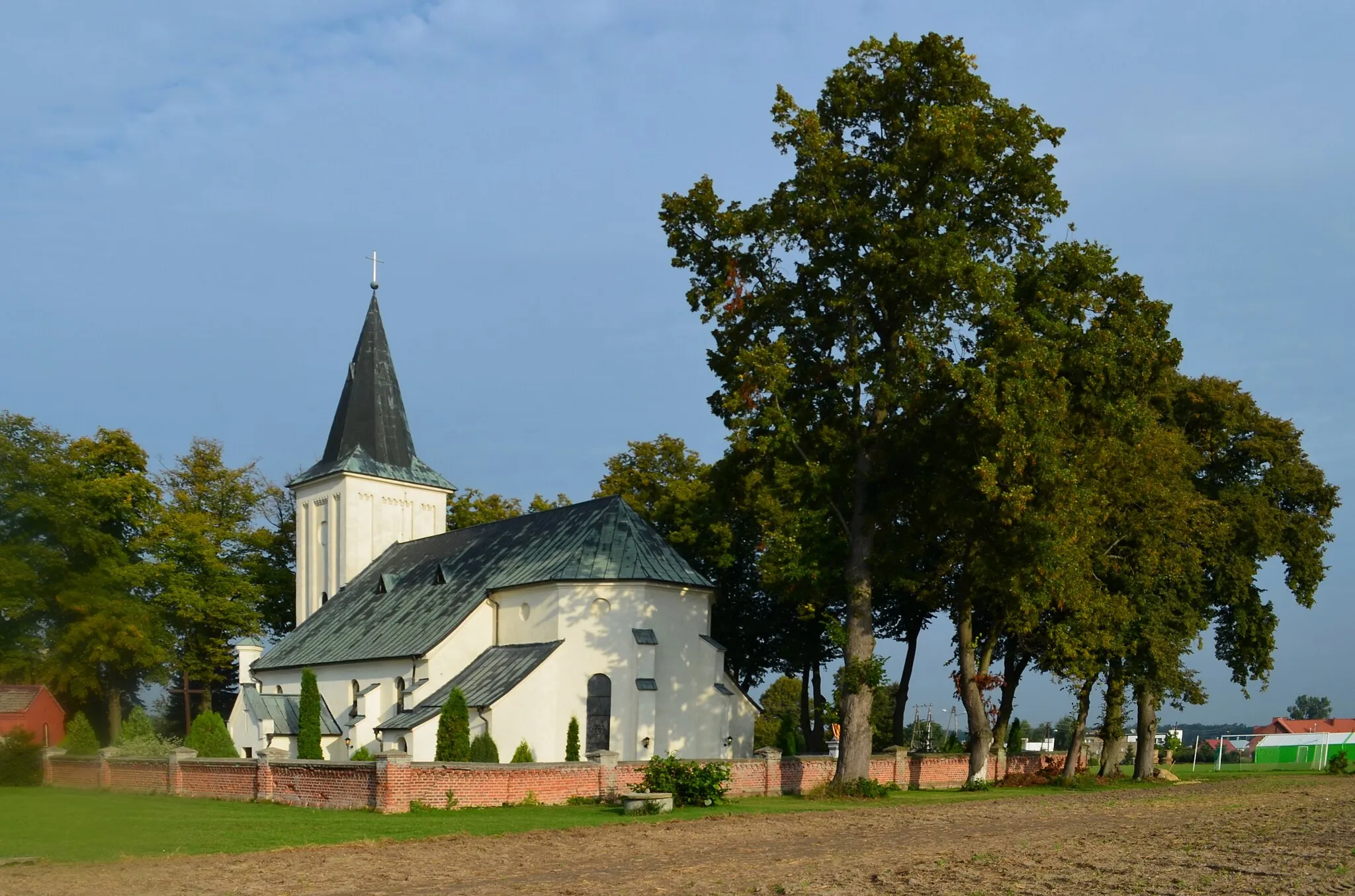 Photo showing: Pruśce - kościół parafialny p.w. św. Stanisława BM z 1870 roku (zabytek nr rejestr. A-593)