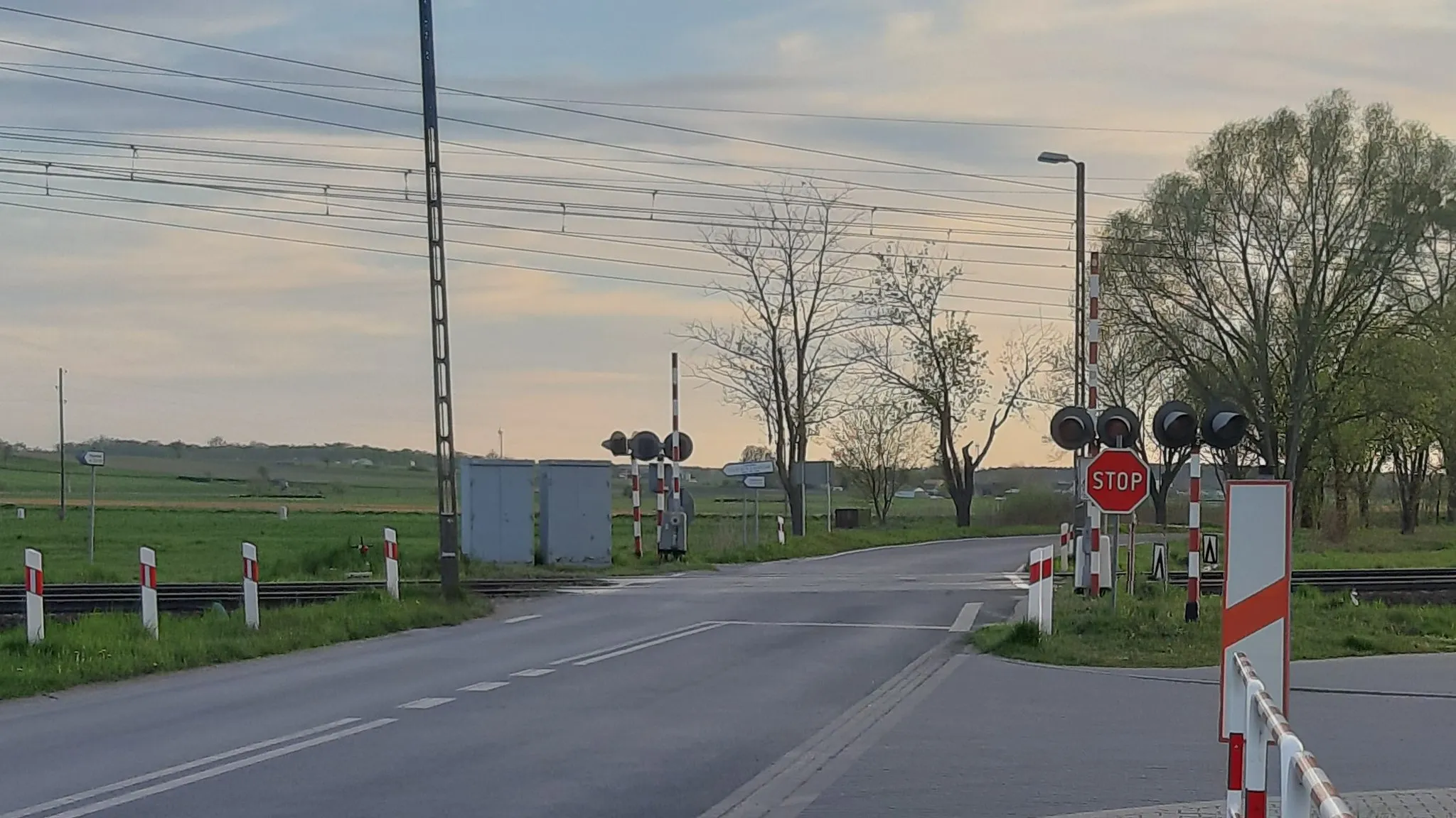Photo showing: Przejazd kolejowy na ulicy Myśliwskiej w Szklarni