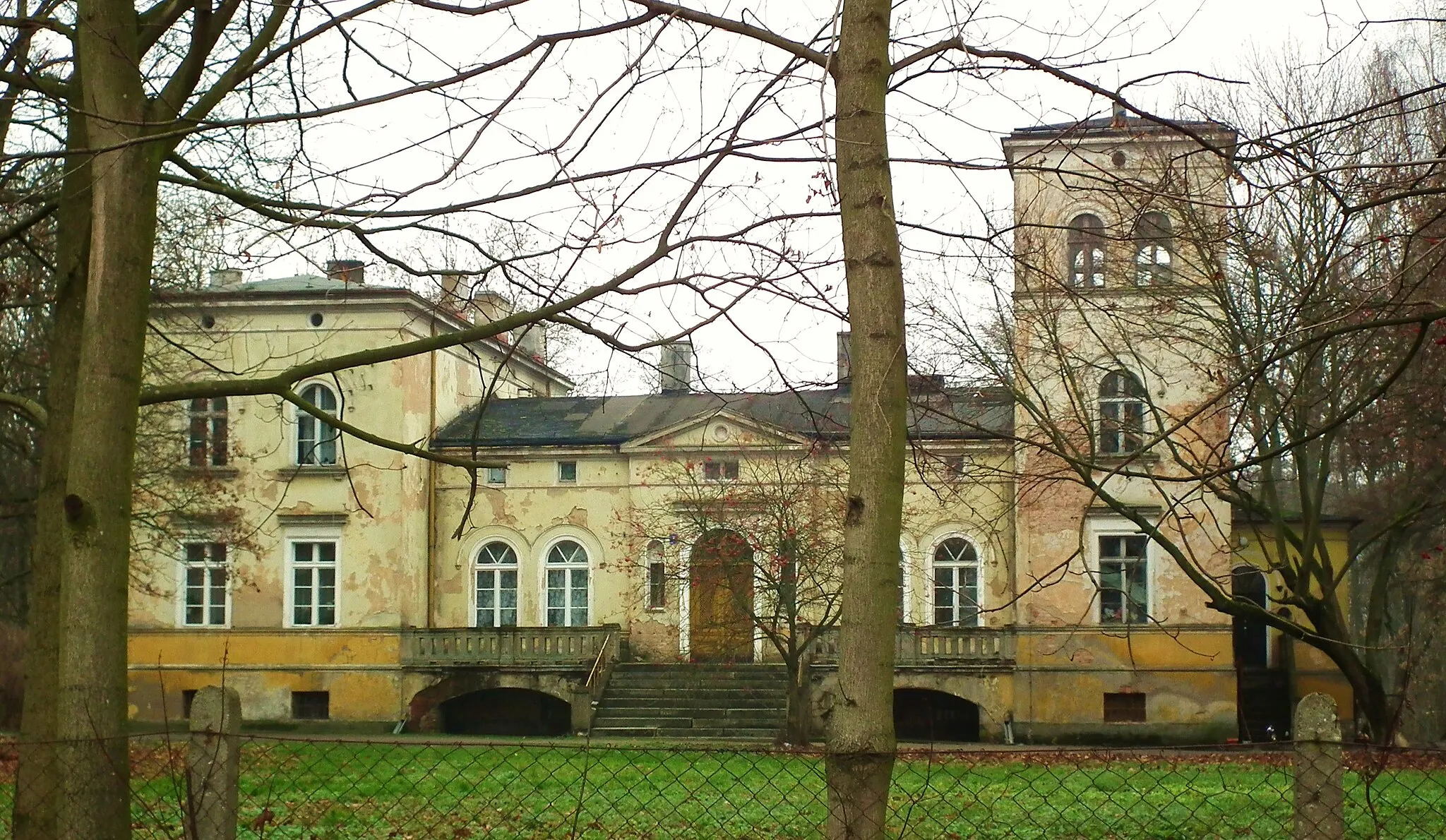 Photo showing: Dwór w Chłapowie.