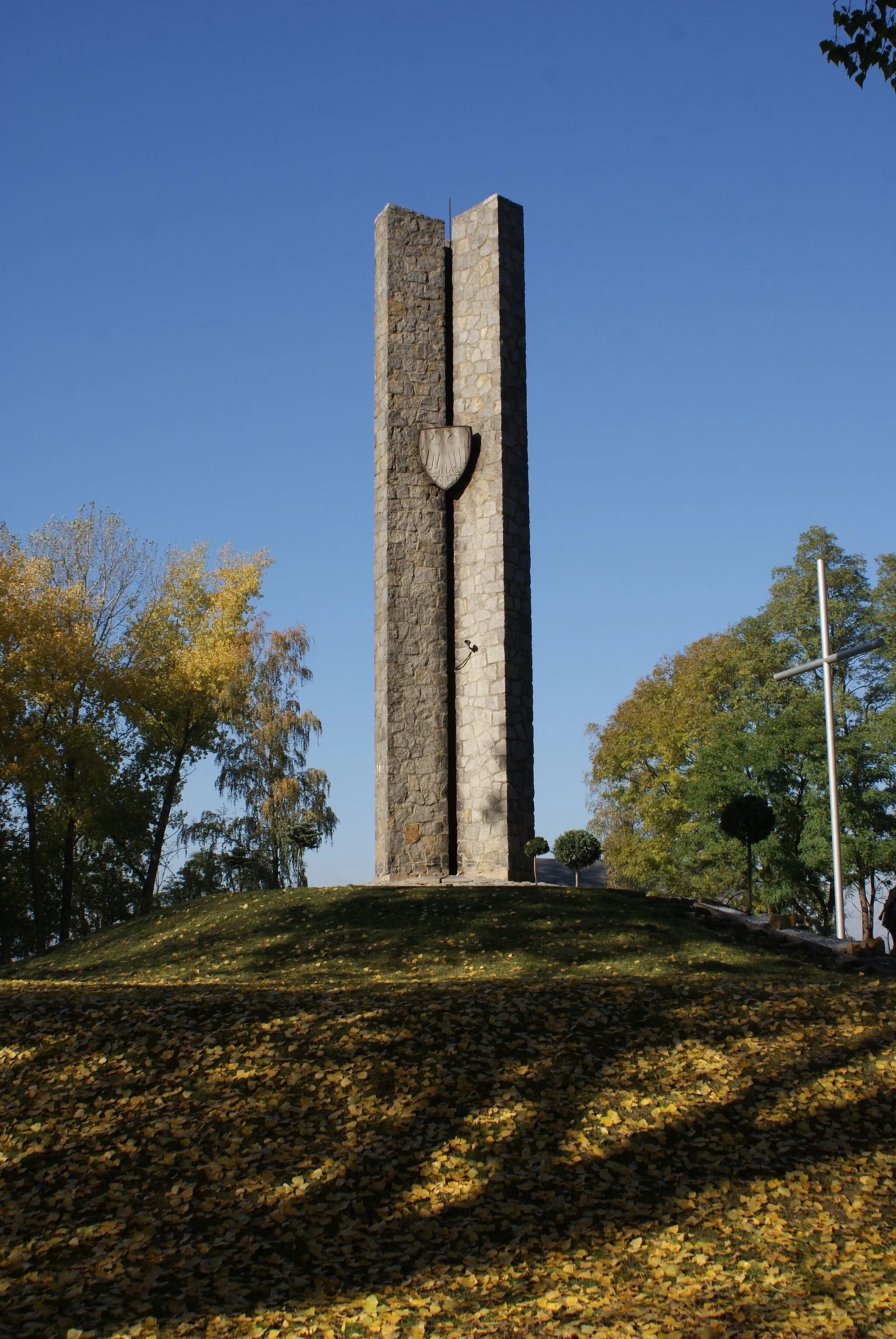 Photo showing: Pomnik upamiętniający miejsce bitwy wojsk Władysława Łokietka z Krzyżakami w 1331r.