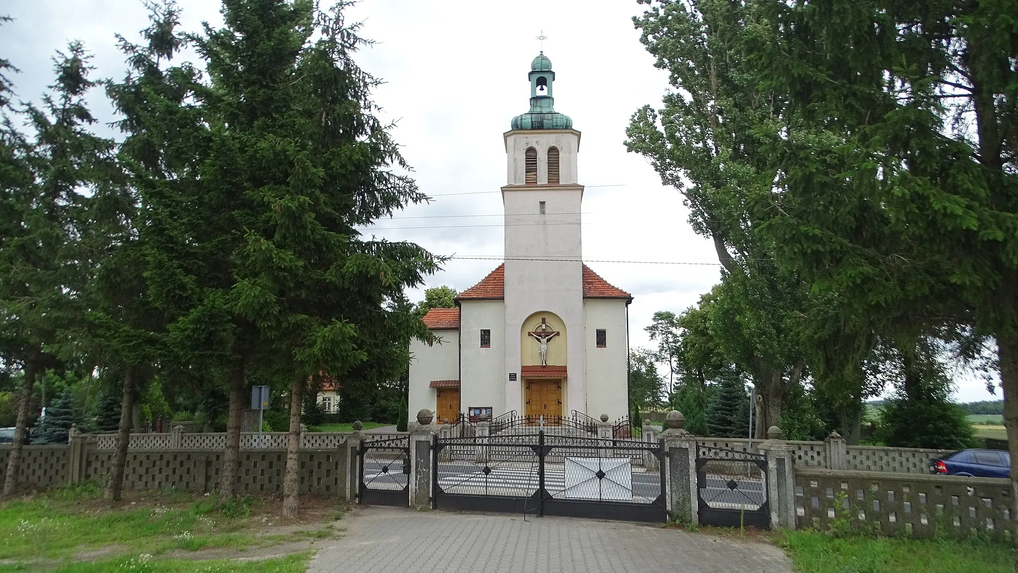Photo showing: Kościół parafialny św. Wojciecha w Brześciu