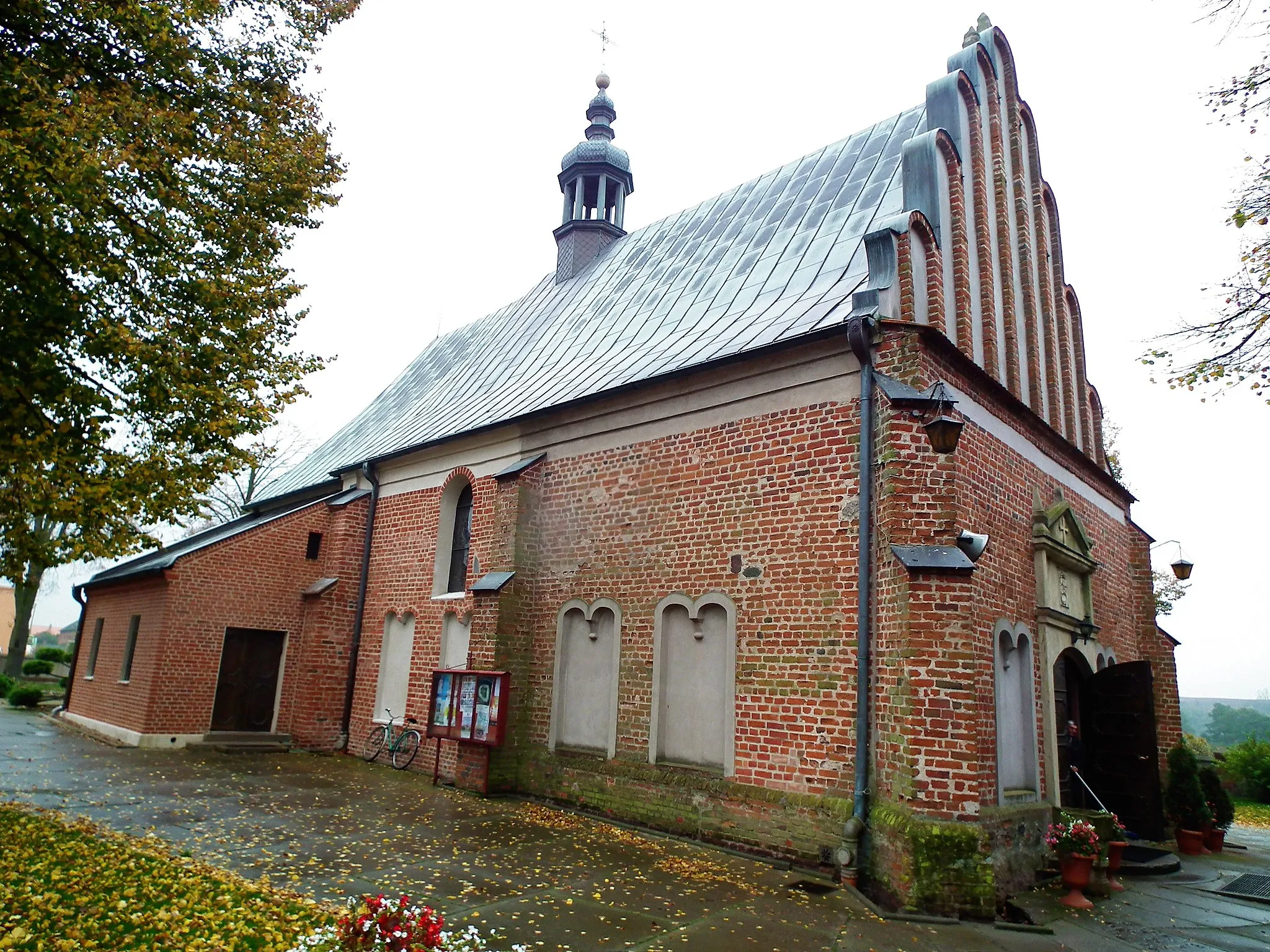 Photo showing: Kościół św. Wawrzyńca w Lubotyniu.