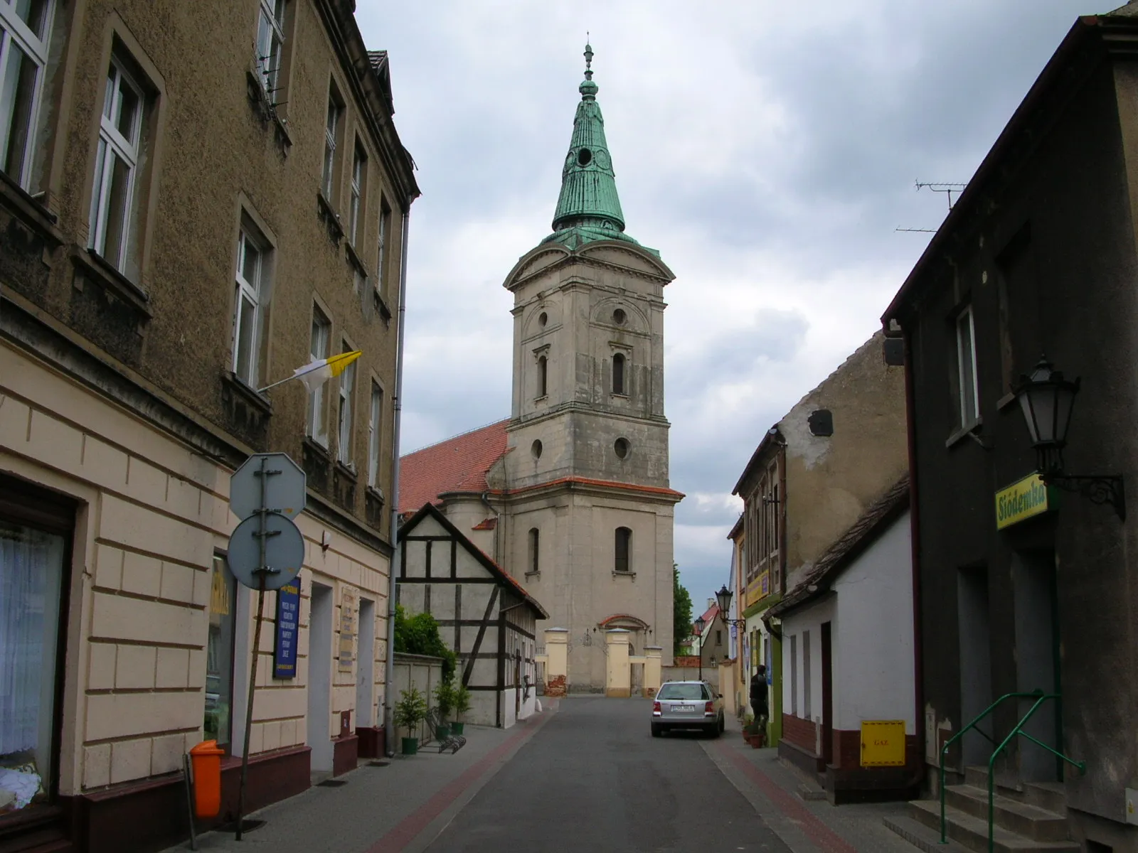 Photo showing: Poniec - Kościół pw. Narodzenia NMP

Autor - Bartek Wawraszko