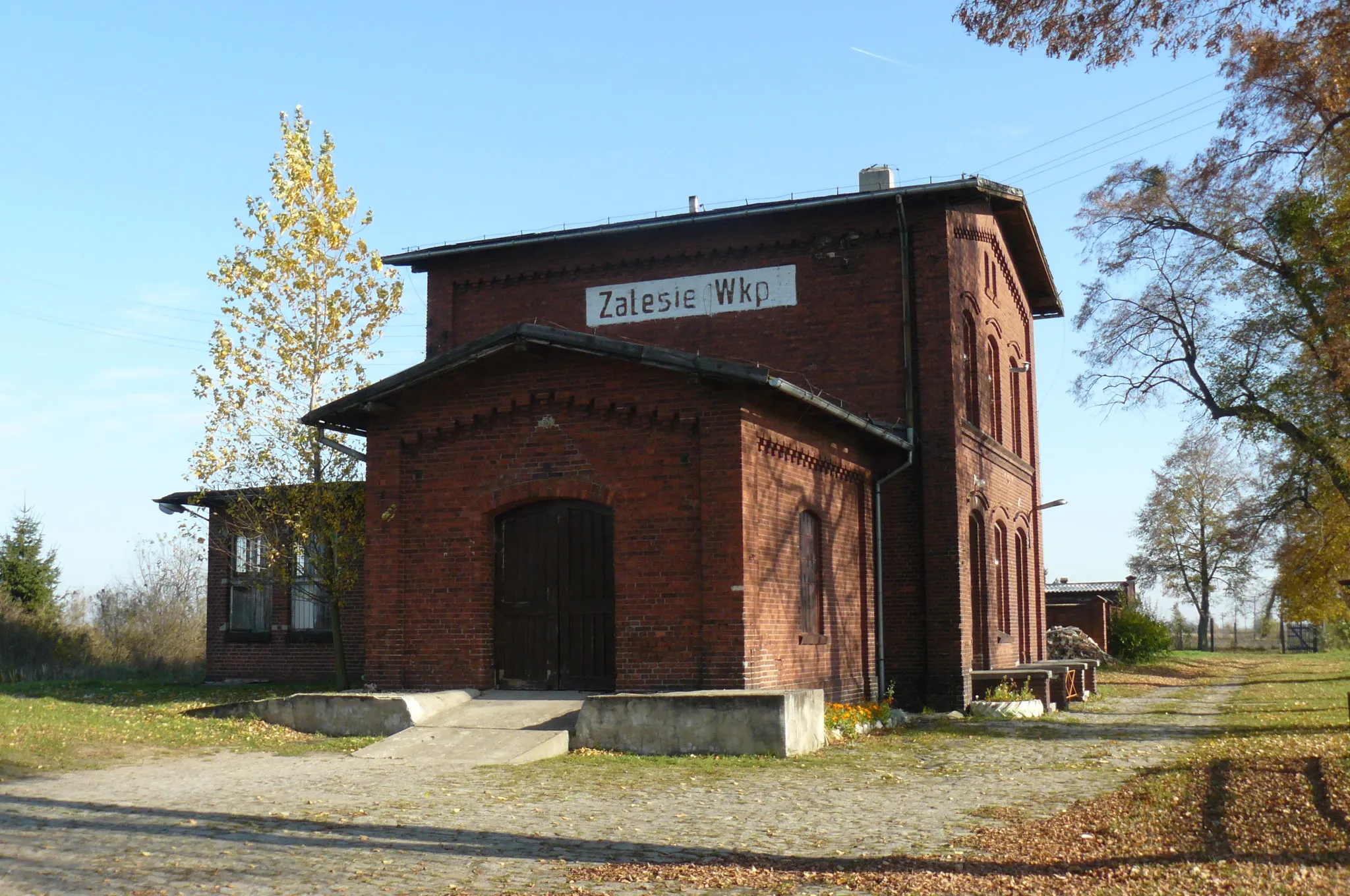 Photo showing: Stacja kolejowa Zalesie Wielkopolskie.