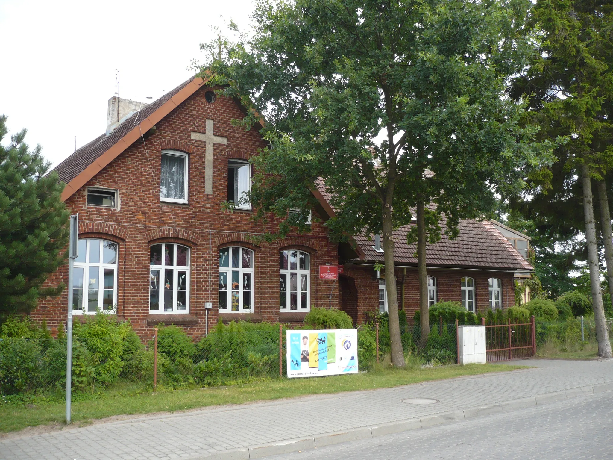 Photo showing: Grzybowo, dawna szkoła