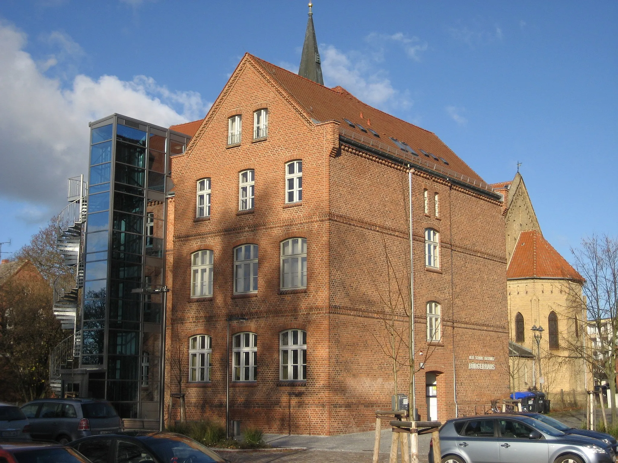 Photo showing: Bürgerhaus Löcknitz (Alte Schule) in der Marktstraße 4 aus Blickrichtung Südosten am 25. November 2013.