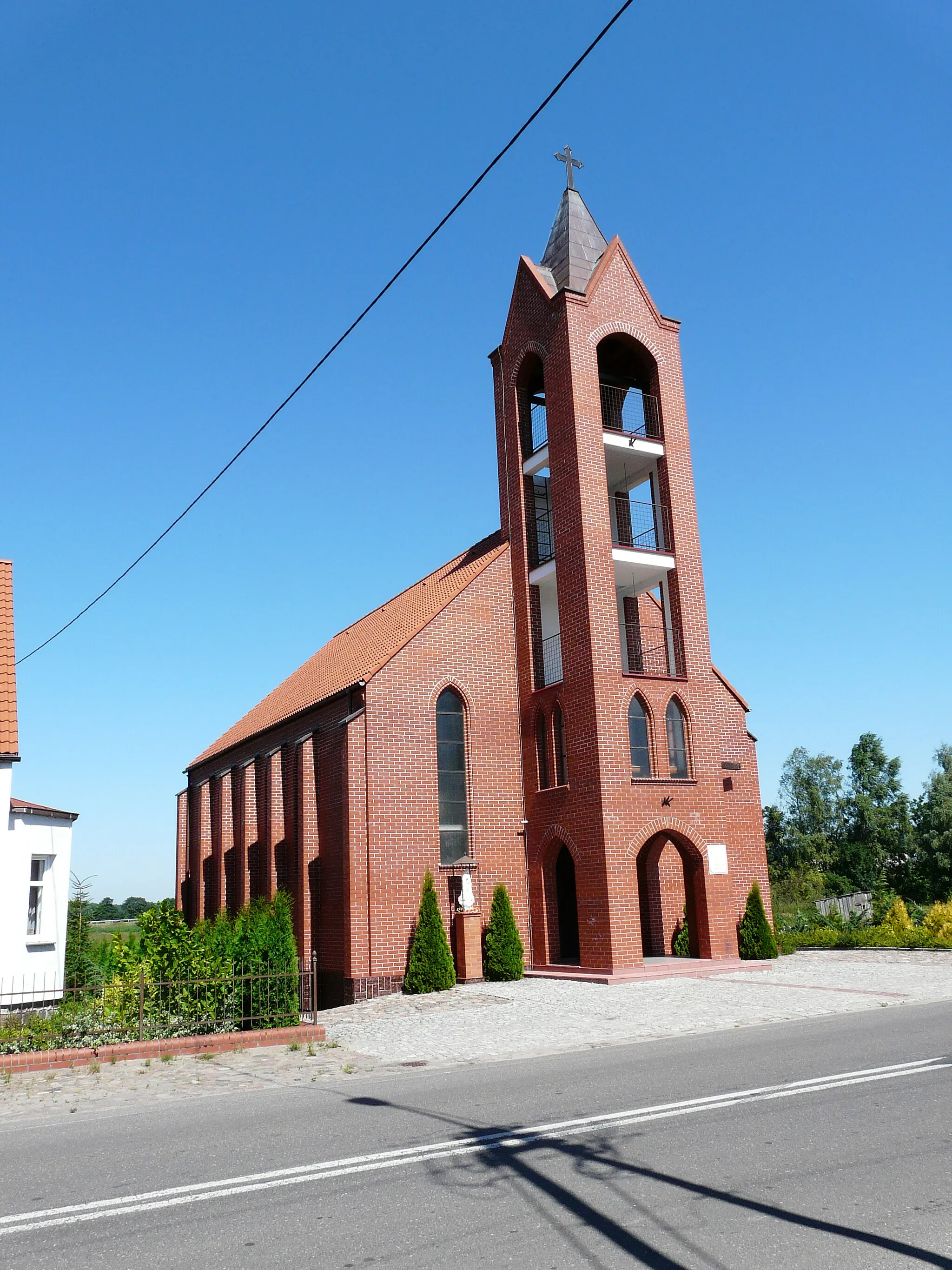 Photo showing: Church in Dargobądz
