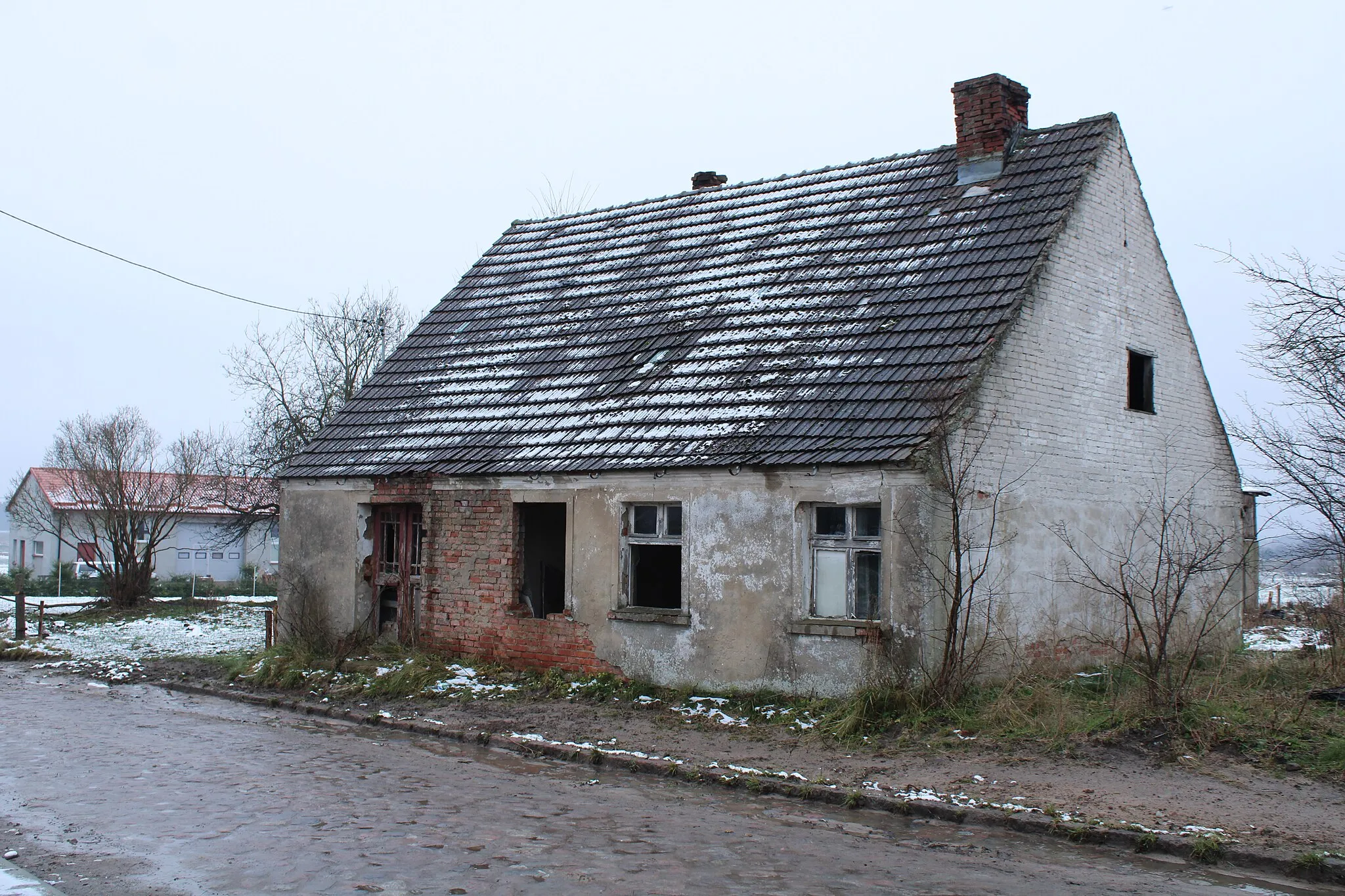 Photo showing: budynek we wsi Przećmino