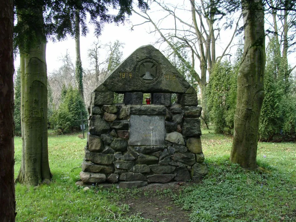 Photo showing: Pomnik Poległych w czasie I wojny światowej na Cmentarzu Golecińskim w Szczecinie
