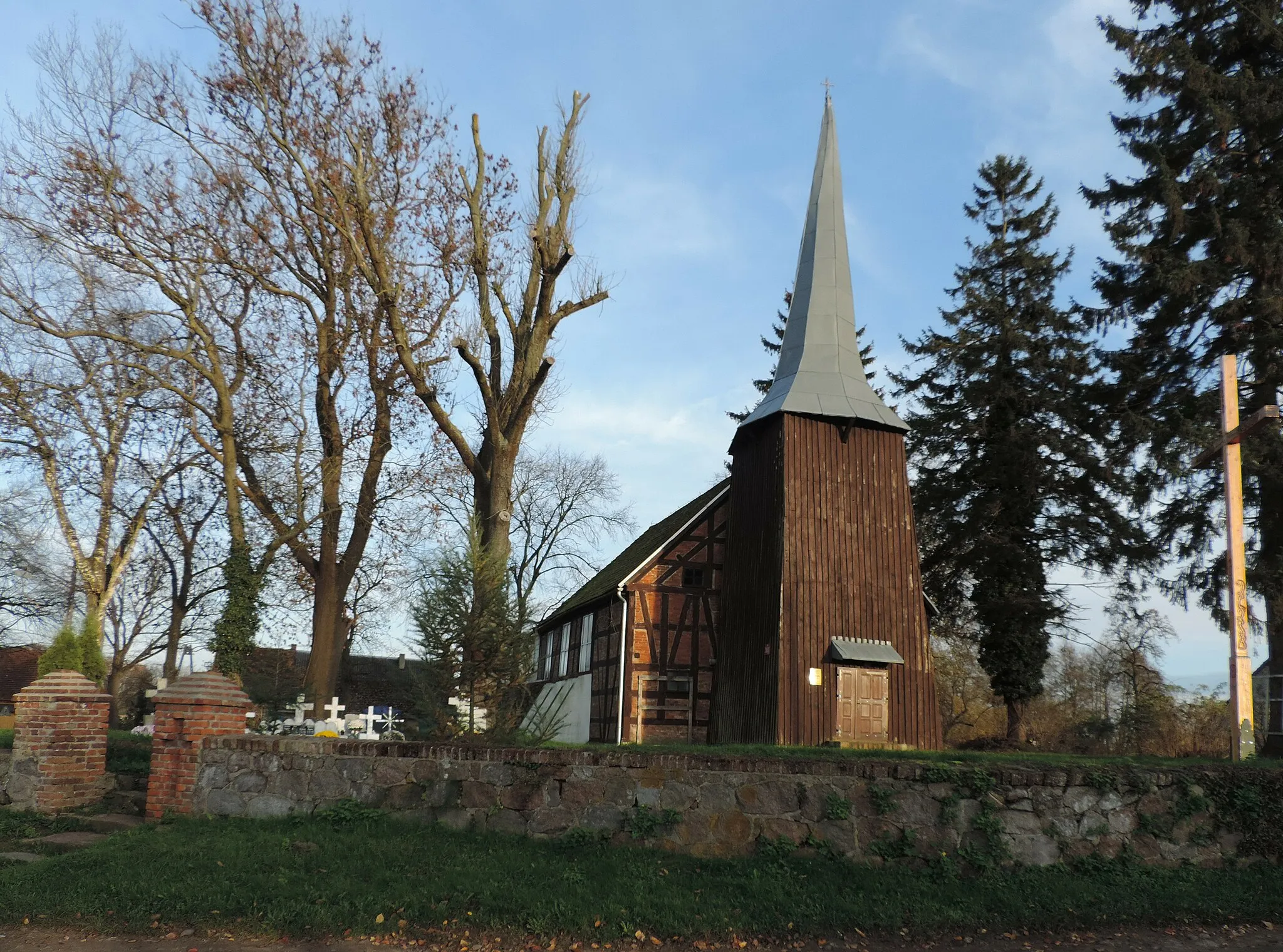Photo showing: Church in Włodzisław (Przybiernów Commune, NW Poland)