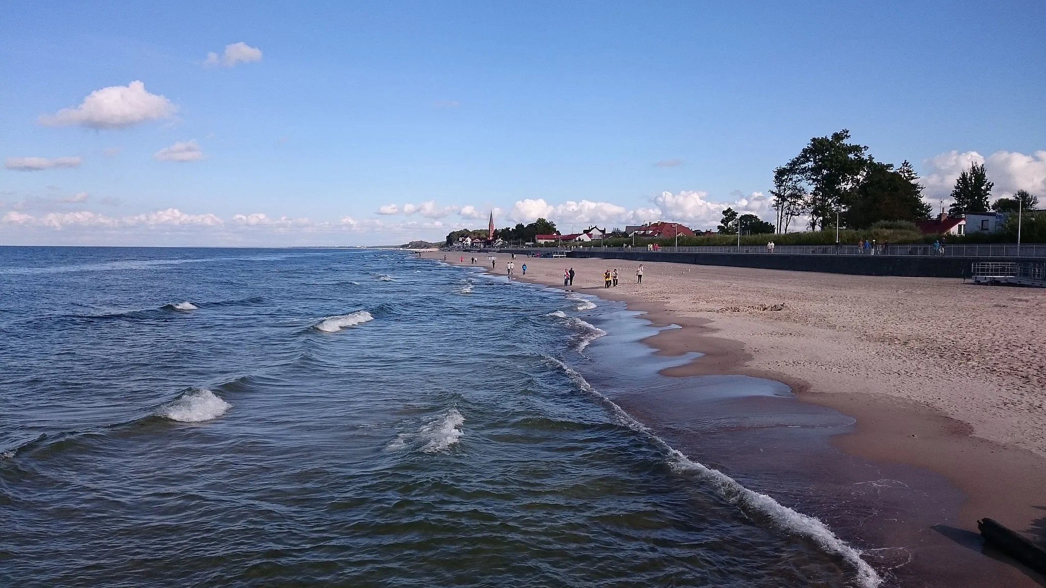 Photo showing: Plaża i promenada w Sarbinowie