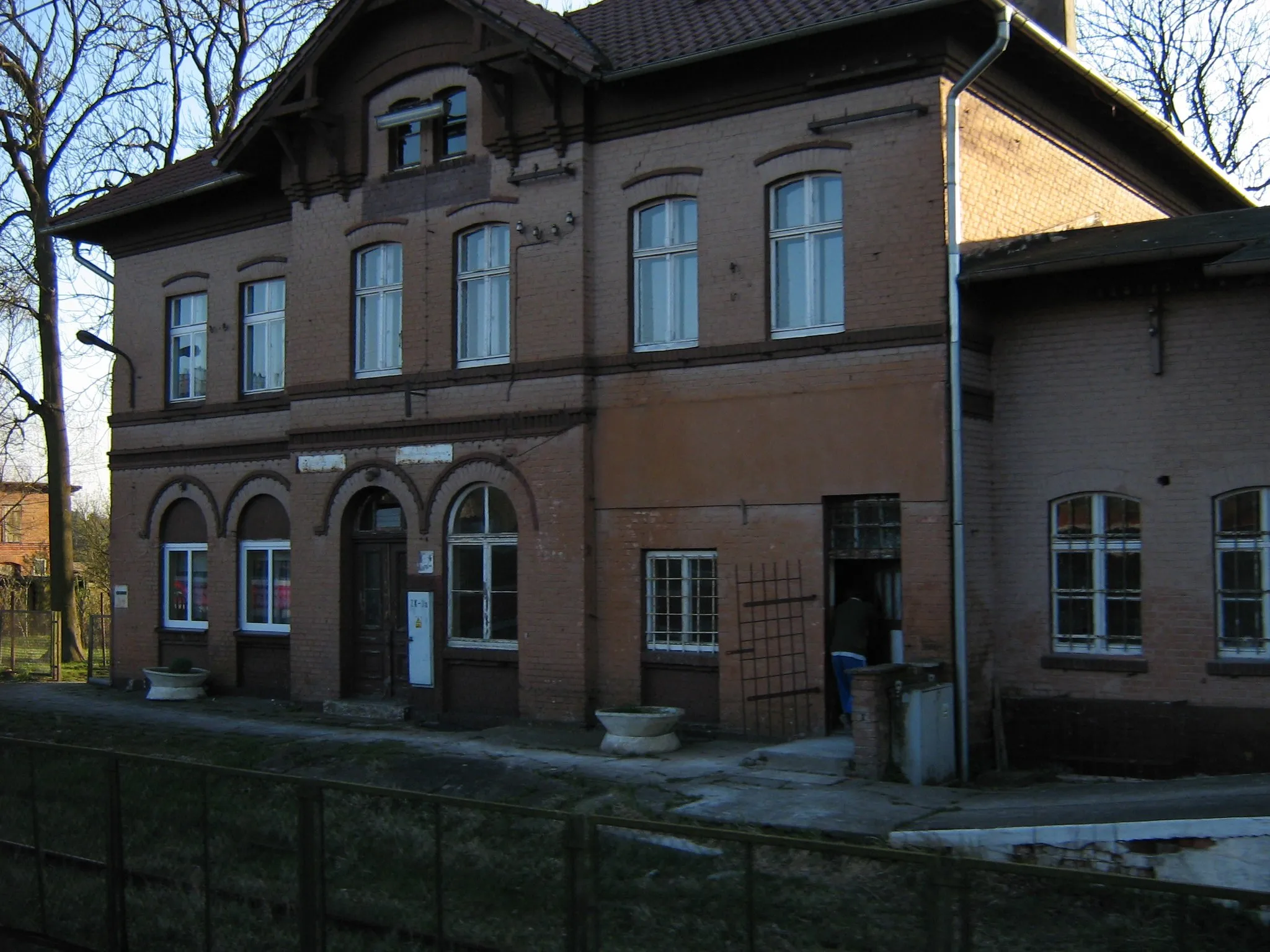 Photo showing: stacja kolejowa w Łoźnicy (Polska).