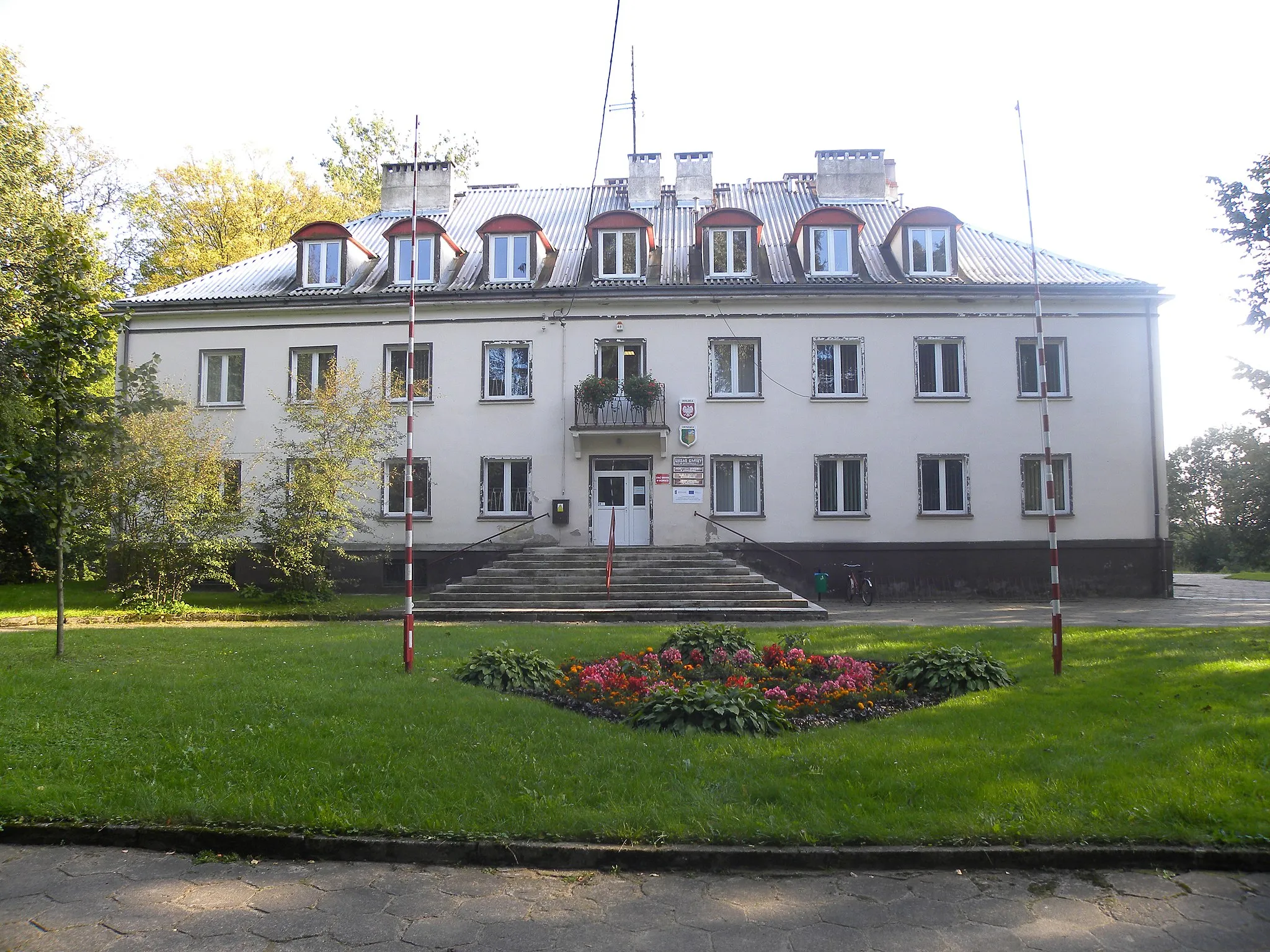 Photo showing: Seat of authorities of Gmina Grzmiąca (administrative district)