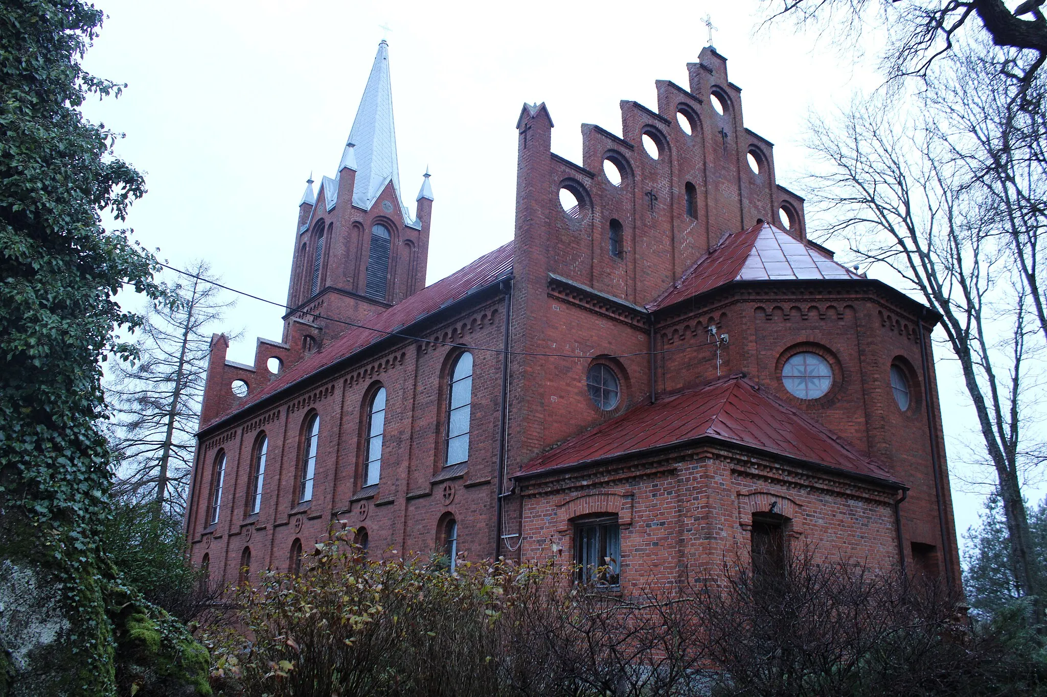 Photo showing: Kościół Świętej Trójcy w Dobrzycy