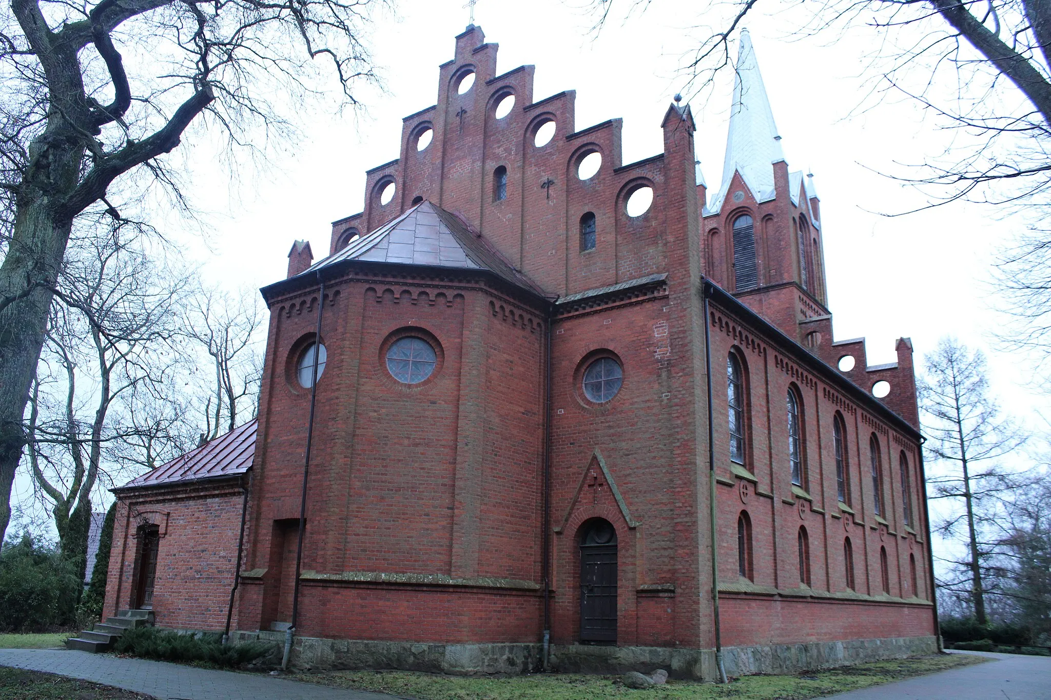 Photo showing: Kościół Świętej Trójcy w Dobrzycy