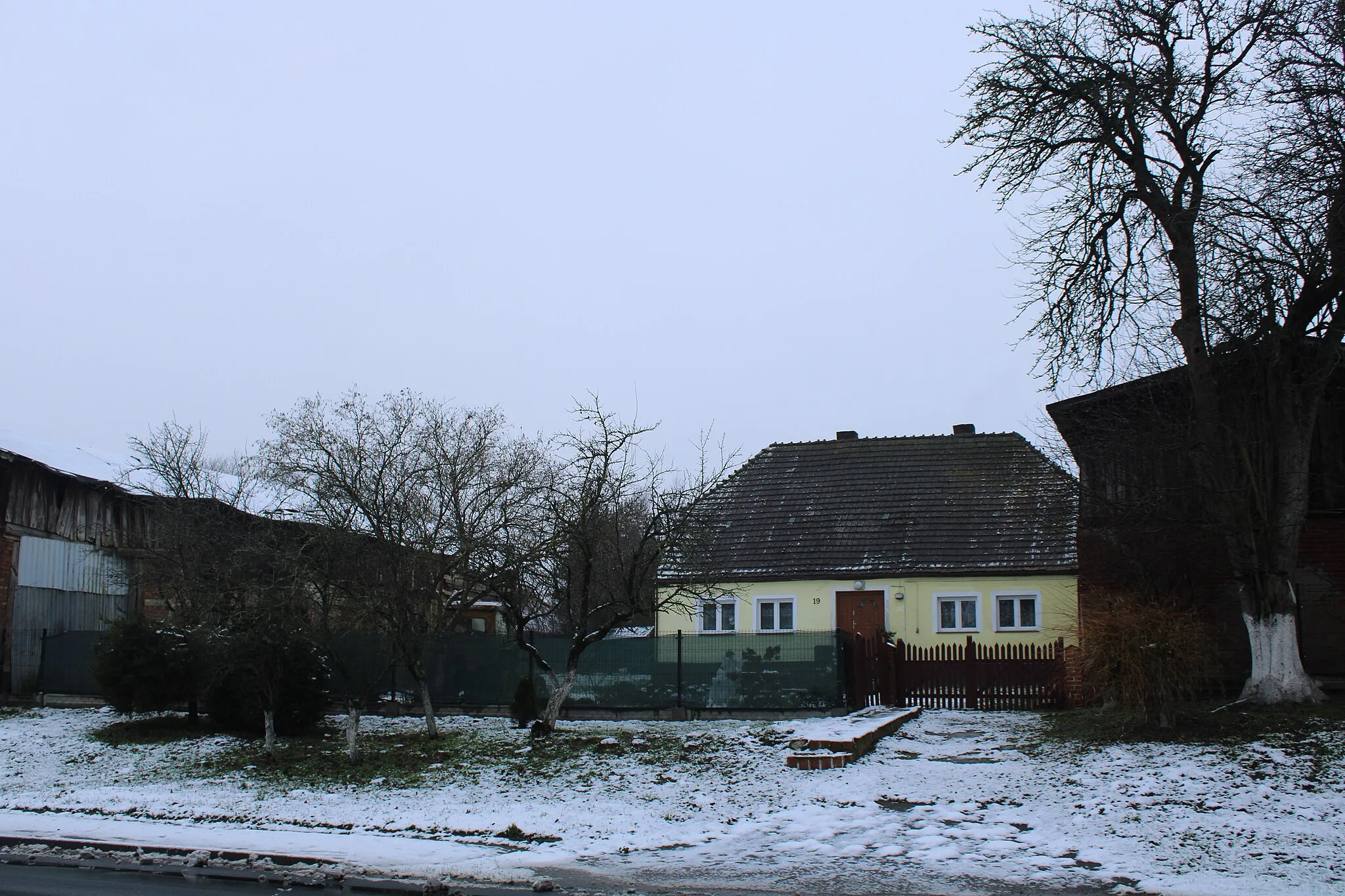 Photo showing: budynek nr 19 we wsi Błotnica