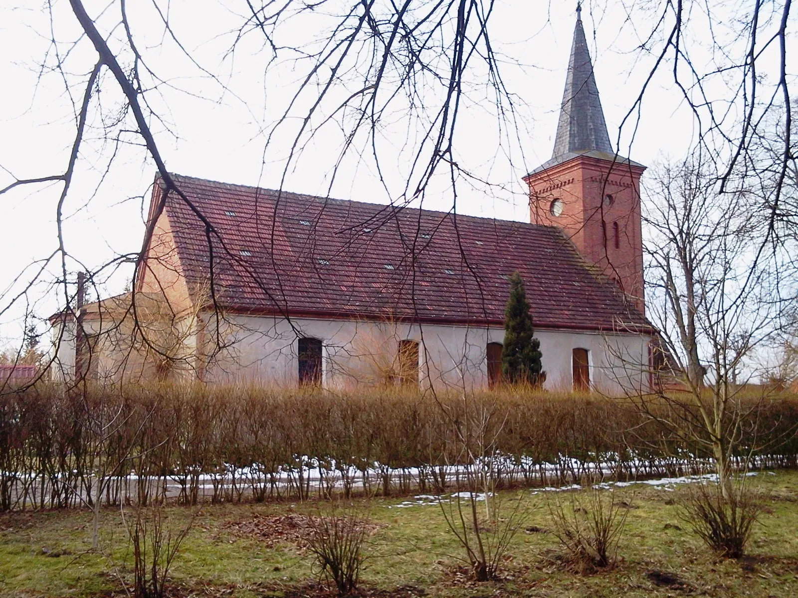 Photo showing: Bełczna - rzymskokatolicki kościół parafialny p.w.
św. Apostołów Piotra i Pawła