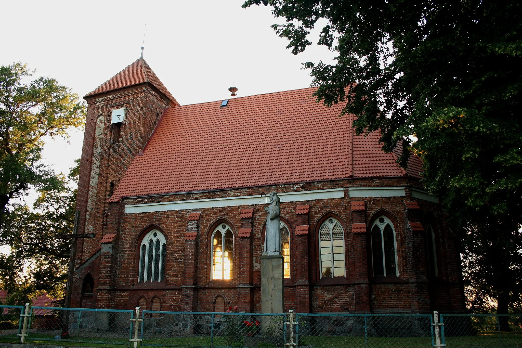 Photo showing: Kościół w Barzowicach