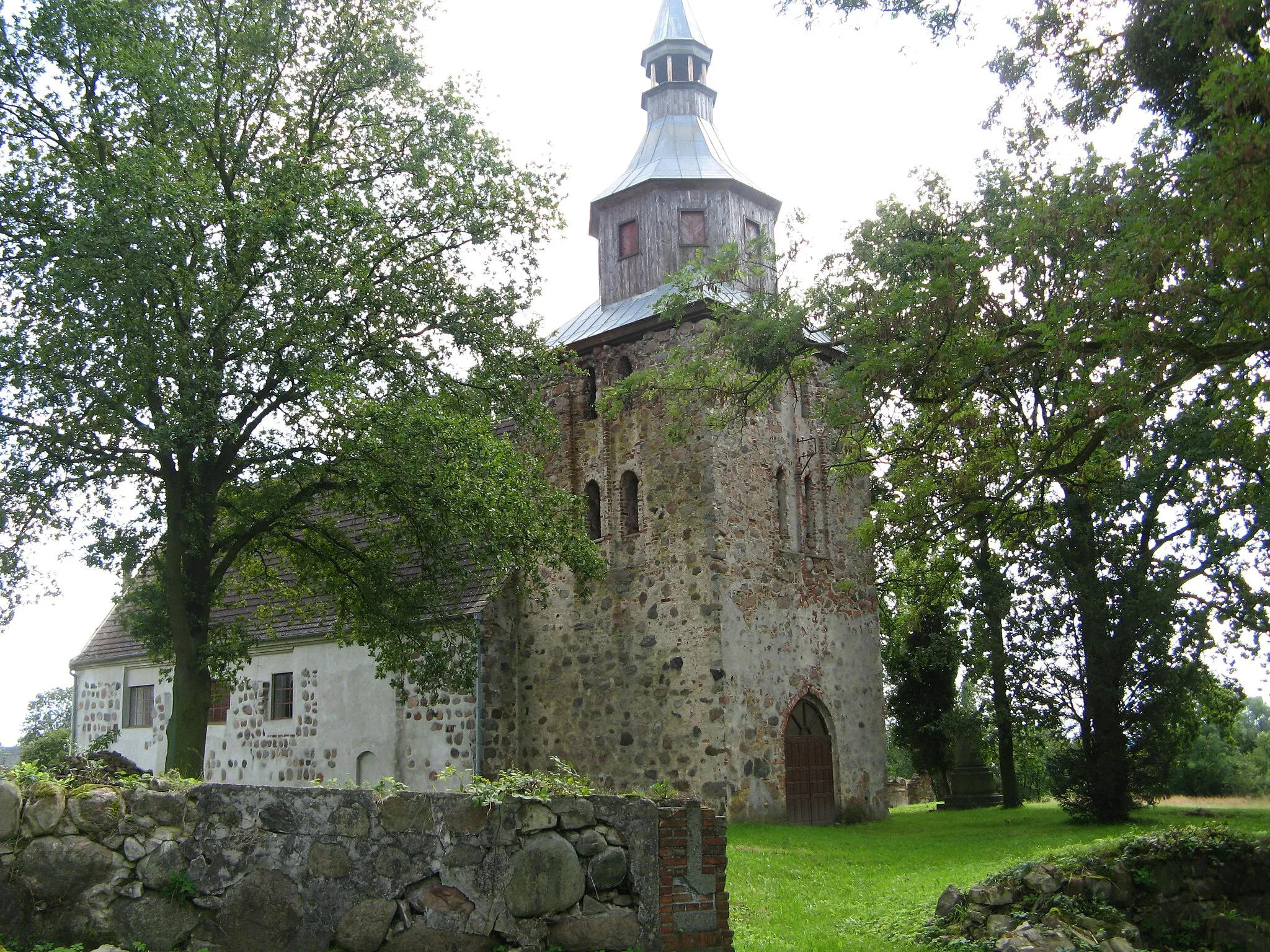 Photo showing: Christ the King church in Suchanówko (before 1945 german Schwanenbeck)