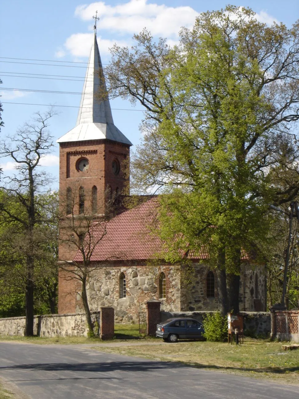 Photo showing: Smogolice - kościół pw. św. Piotra i Pawła (zabytek nr rejestr. 767)