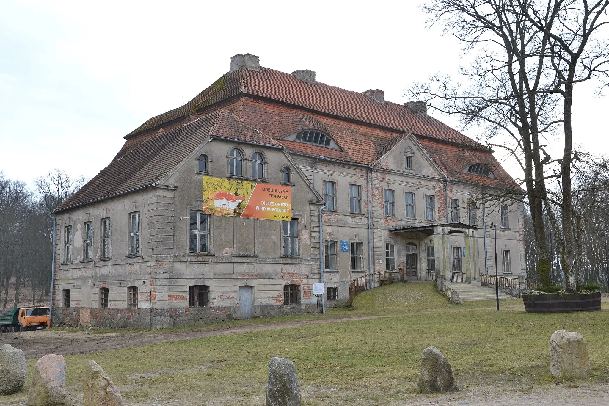 Photo showing: Pałac w Siemczynie