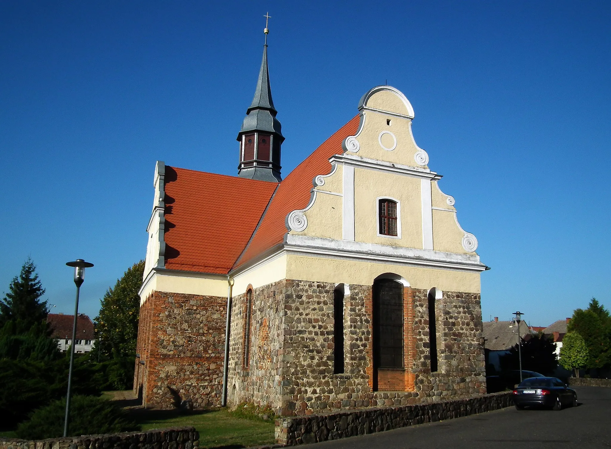 Photo showing: Kościół Narodzenia Najświętszej Maryi Panny w Pełczycach.