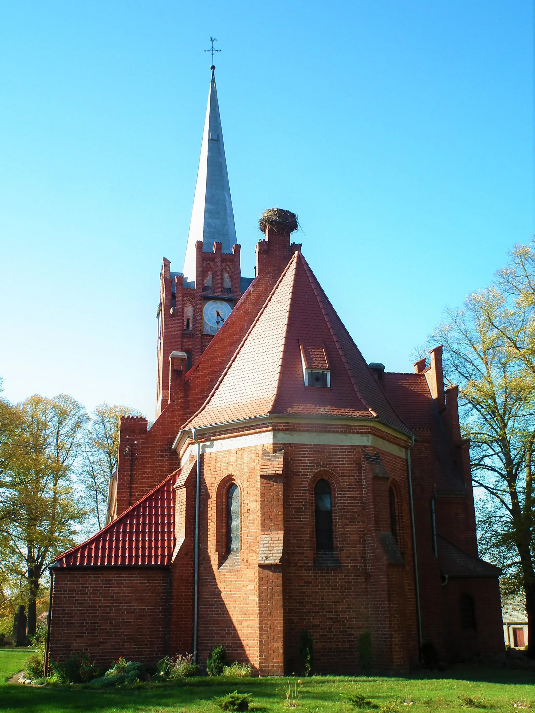 Photo showing: Kościół Chrystusa Króla w Lutkowie.