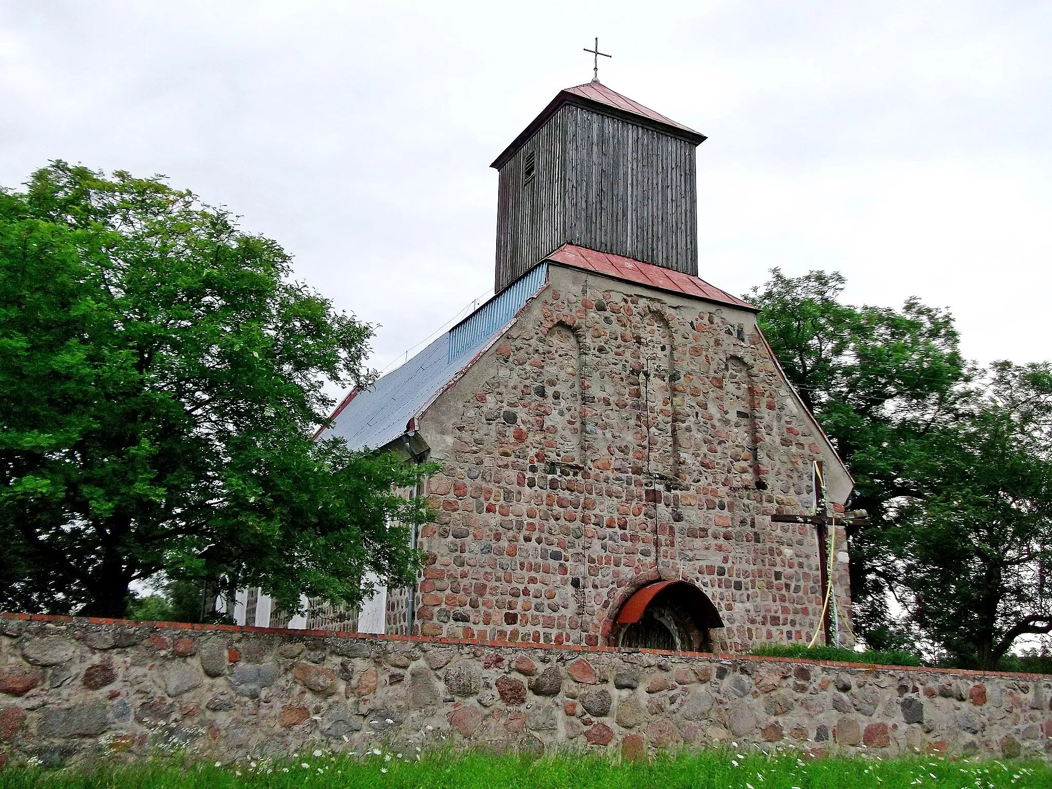 Photo showing: Lubanowo - kościół Chrystusa Króla