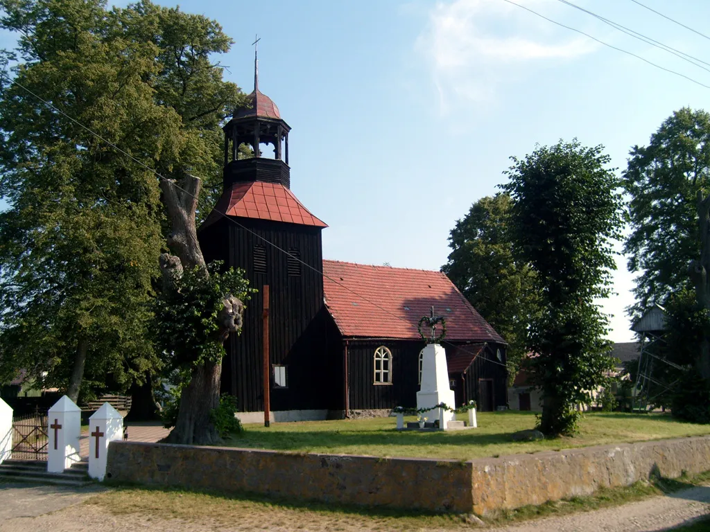 Photo showing: Jeziorki - kościół filialny p.w. Podwyższenia Krzyża z 1760 r. (zabytek nr rejestr. A-749)