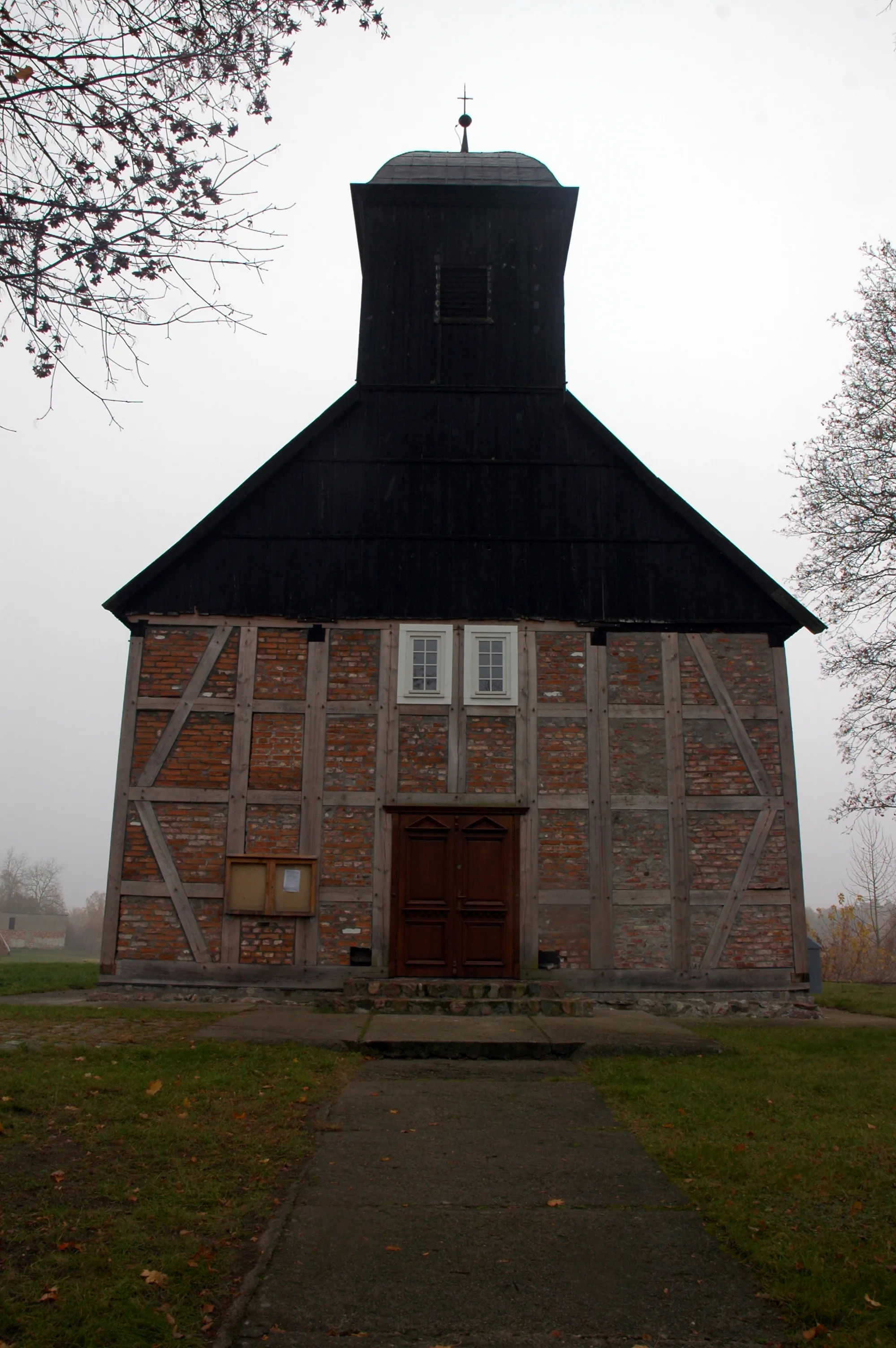 Photo showing: Jeleń - Kościół Matki Boskiej Nieustającej Pomocy