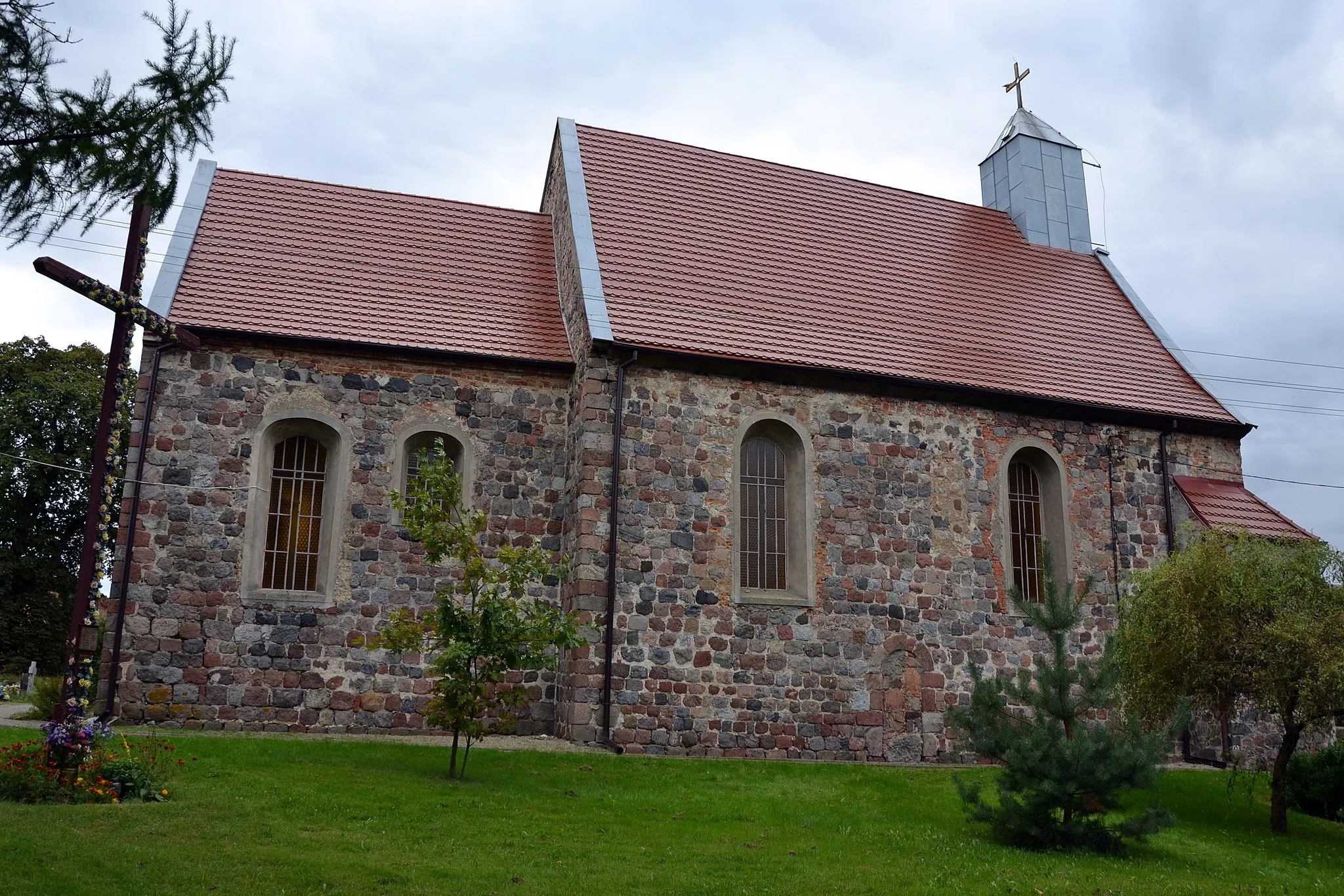 Photo showing: Grzybno - kościół p.w. św. Antoniego z Padwy