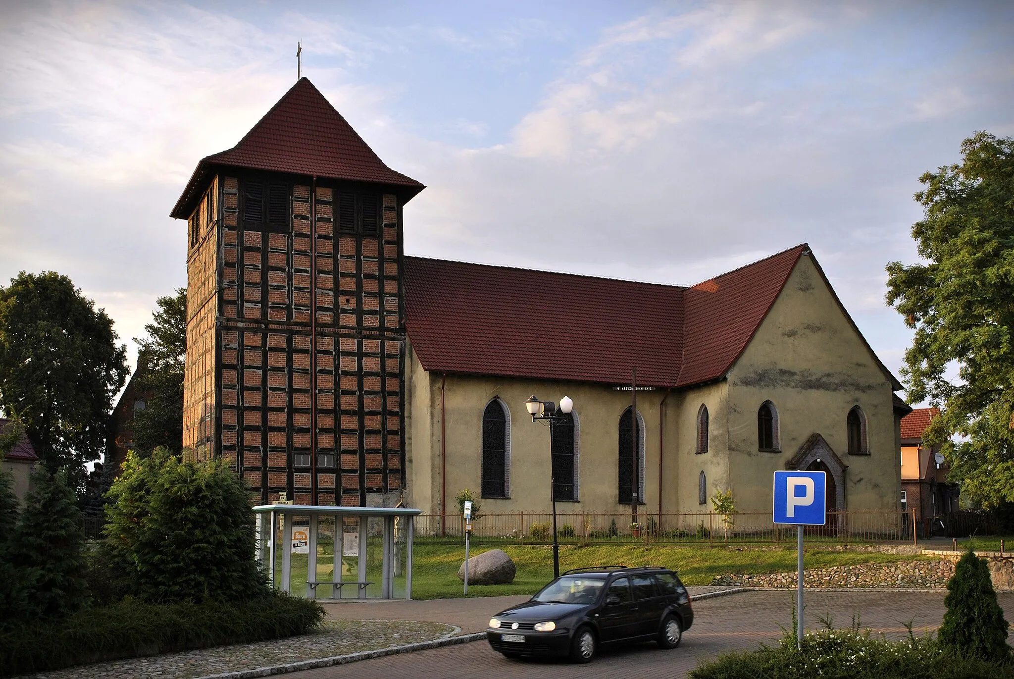 Photo showing: Kościół w Drawnie