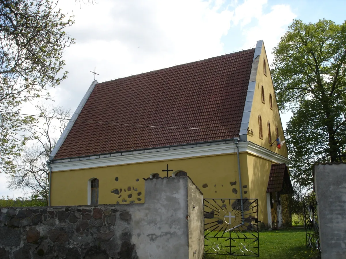 Photo showing: Church in Bralęcin (Stargard County), Poland