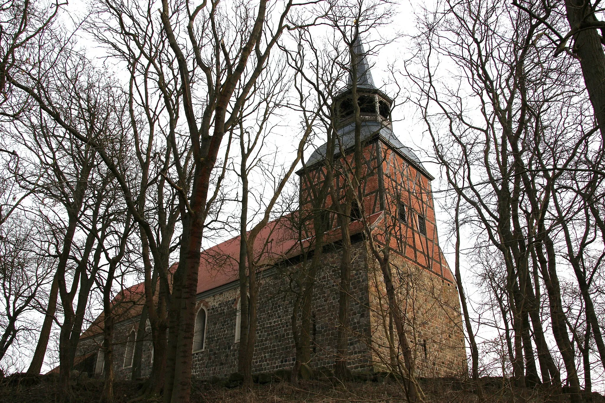 Photo showing: Dorfkirche von Nordwesten