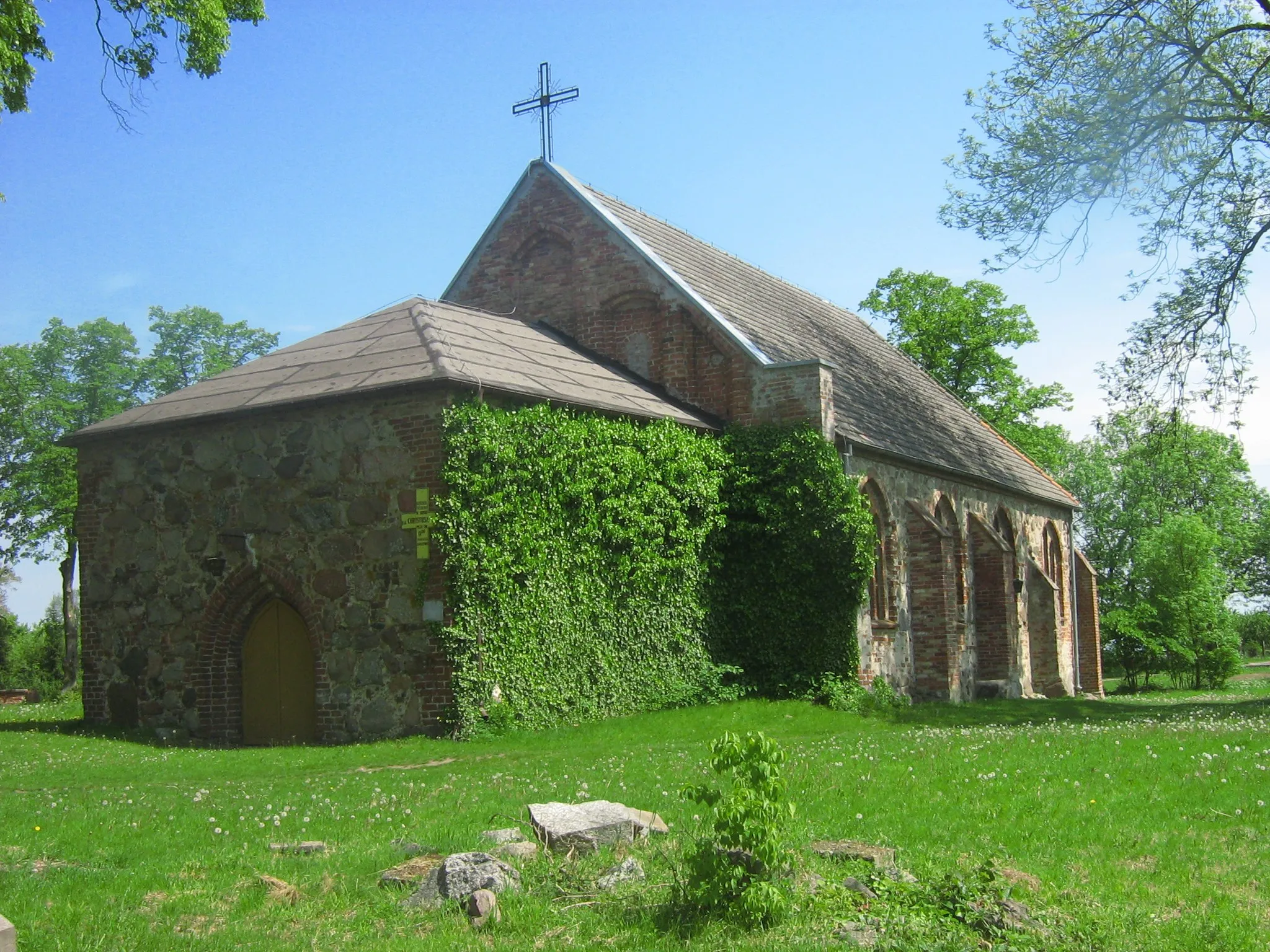 Photo showing: Church in Sibin