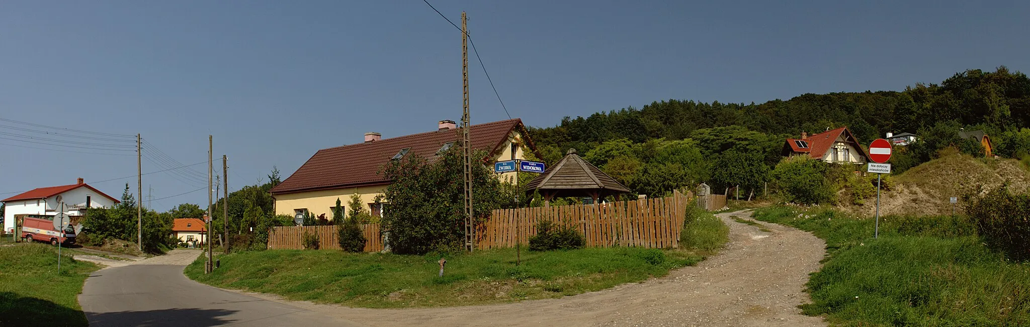 Photo showing: Skrzyżowanie ulic Żwirowej i Widokowej w Wicku