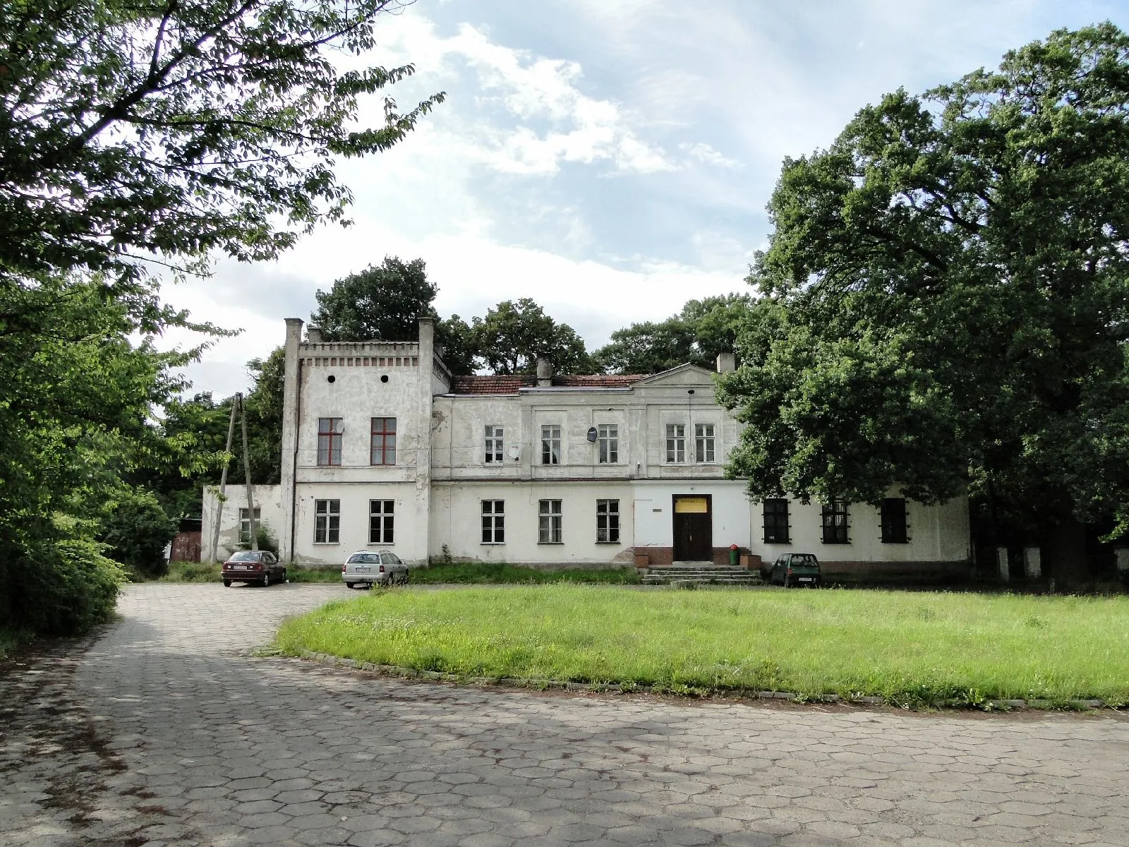 Photo showing: Szczecin - zespół dworski: dwór, folwark, park (zabytek nr 1366)