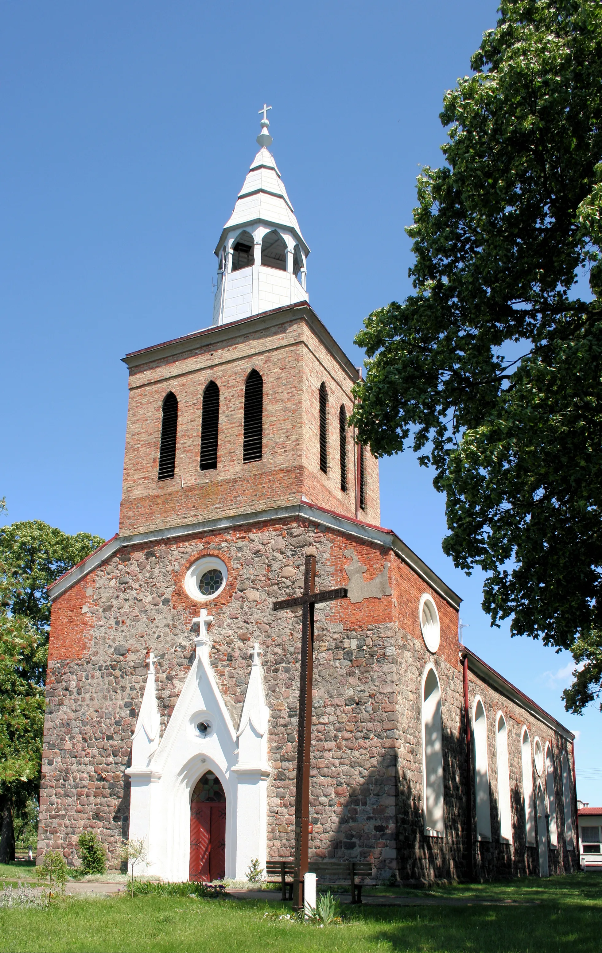 Photo showing: Church in Czelin, West Pomeranian Voivodeship
