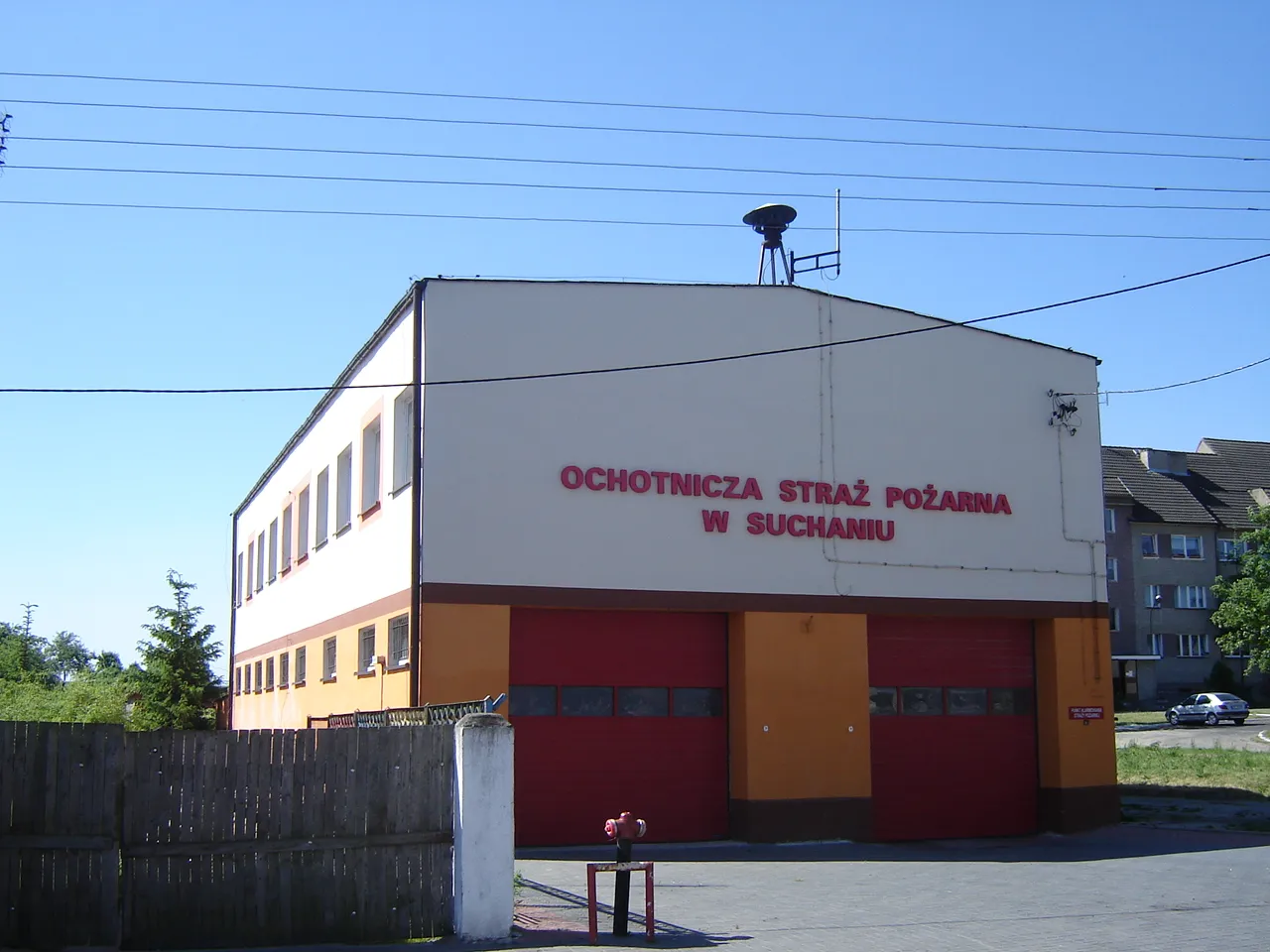 Photo showing: Budynek ochotniczej Straży Pożarnej w Suchaniu