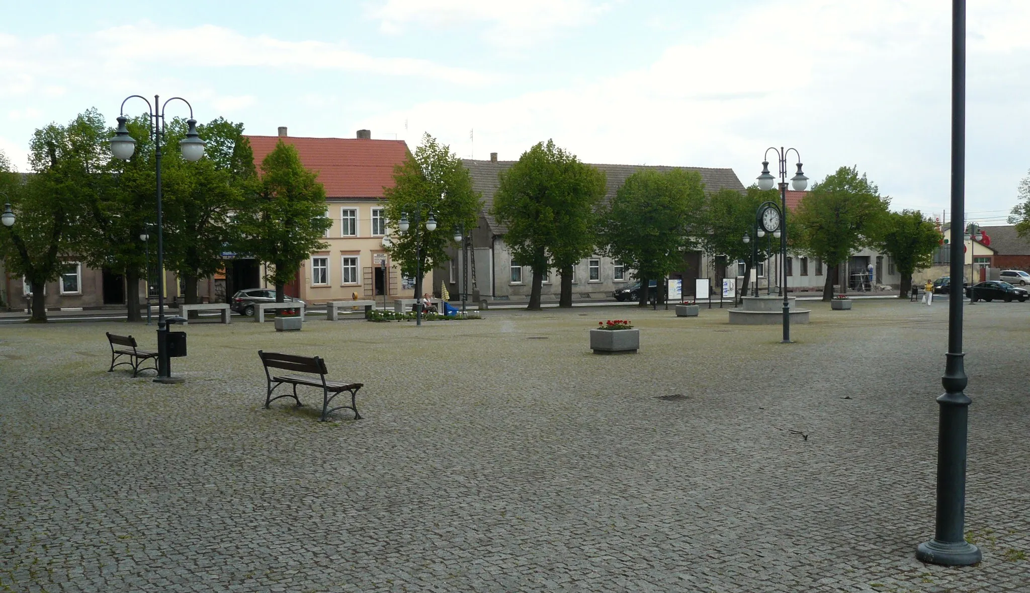 Photo showing: Rynek w Suchaniu.