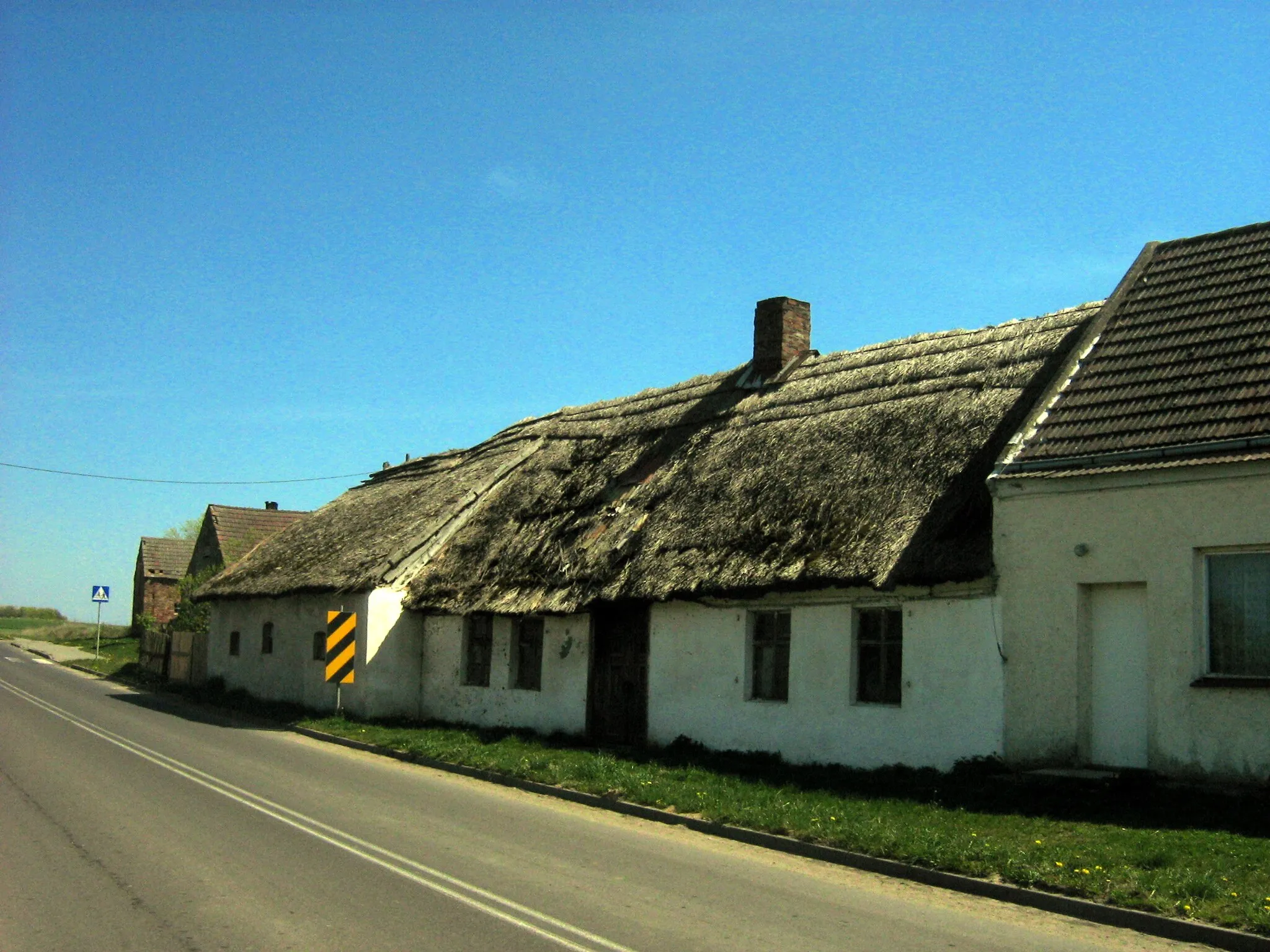 Photo showing: Zabytkowy dom w Korzęcinie.