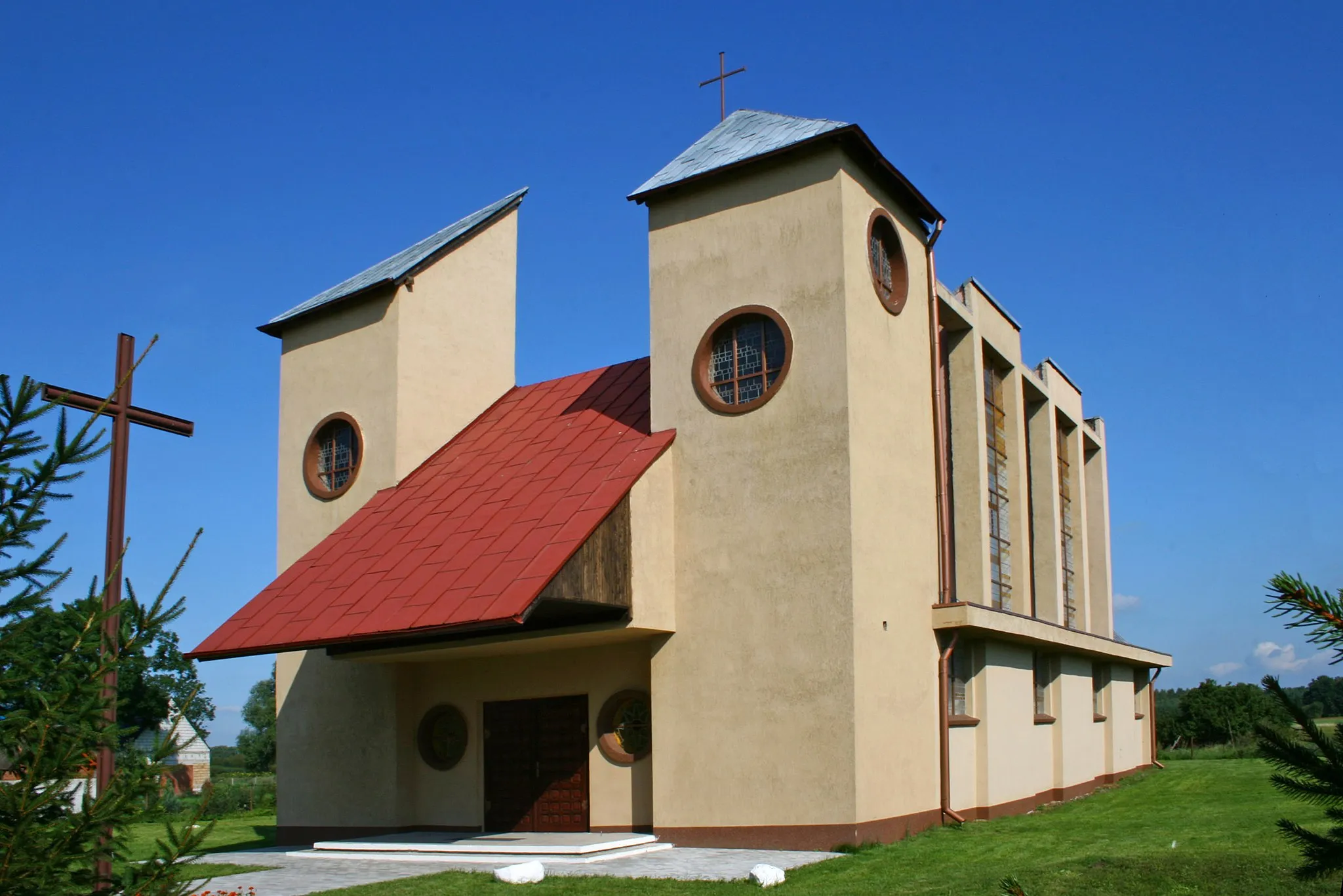 Photo showing: Komarowo - rzymskokatolicki kościół filialny p.w. Przemienienia Pańskiego