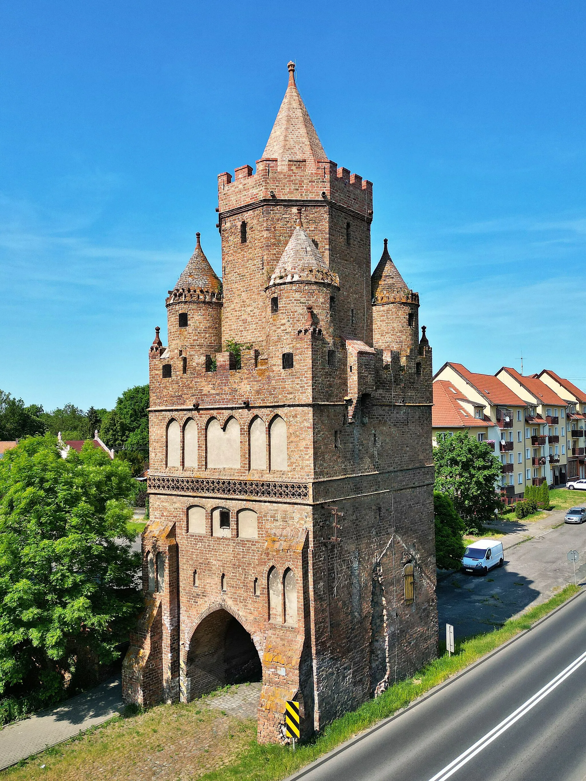 Photo showing: Brama świecka w Chojnie
