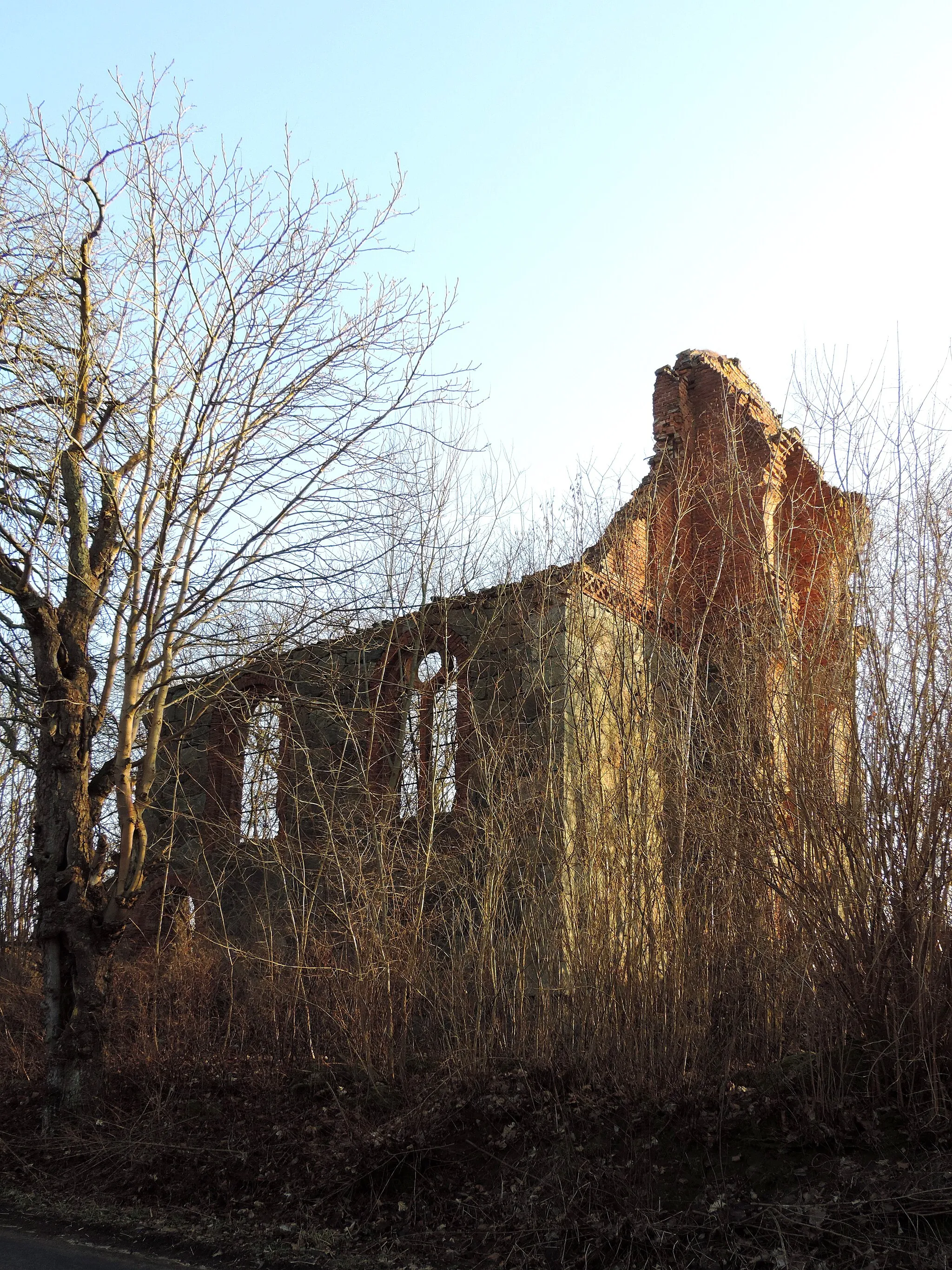 Photo showing: Ruins of the church in Suliborek, NW Poland
