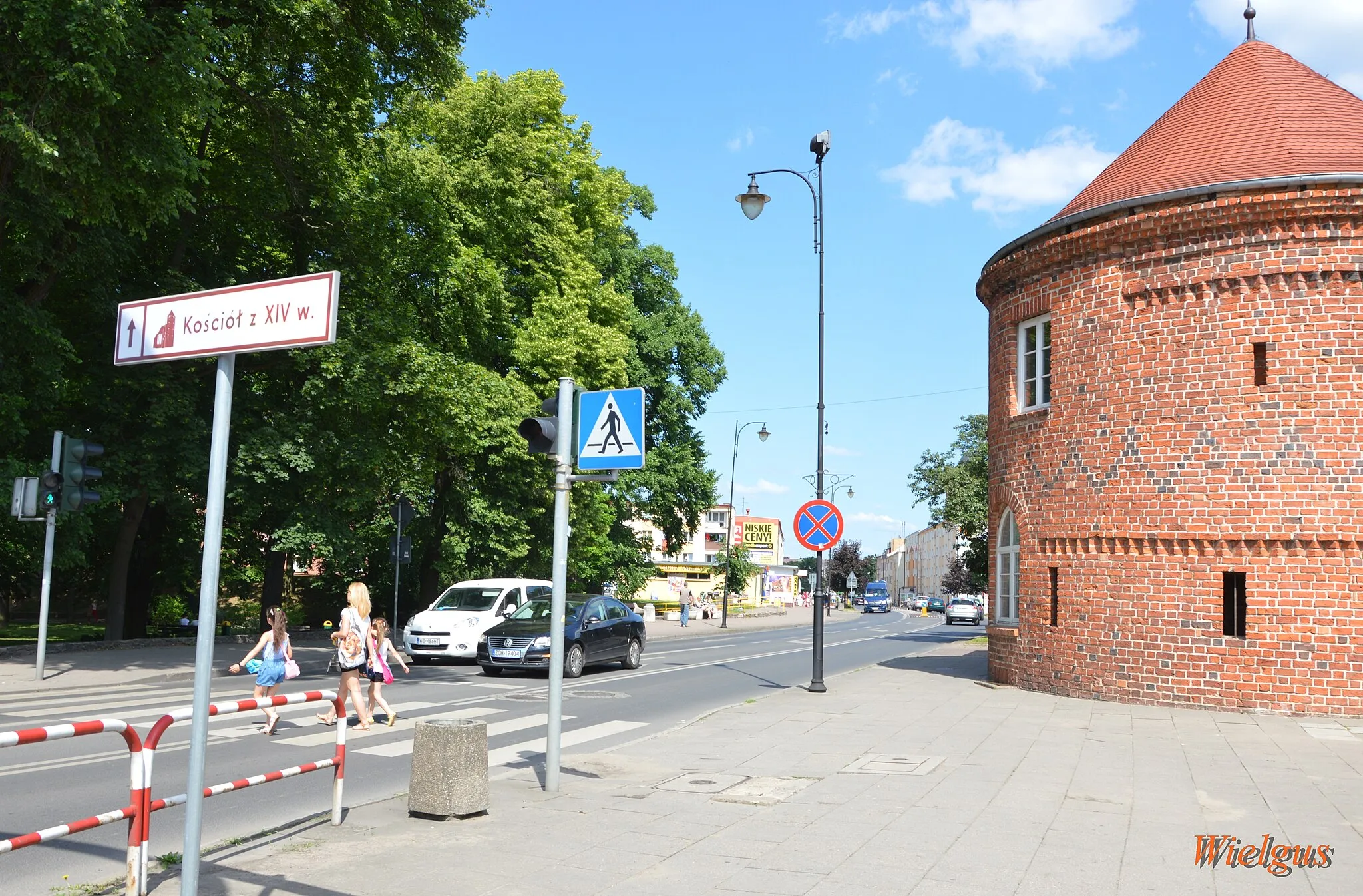 Photo showing: CHOSZCZNO