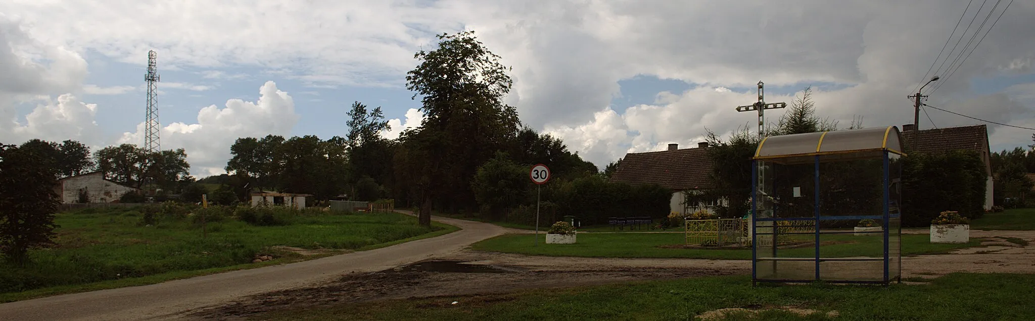 Photo showing: Przystanek autobusowy w Dziwogórze